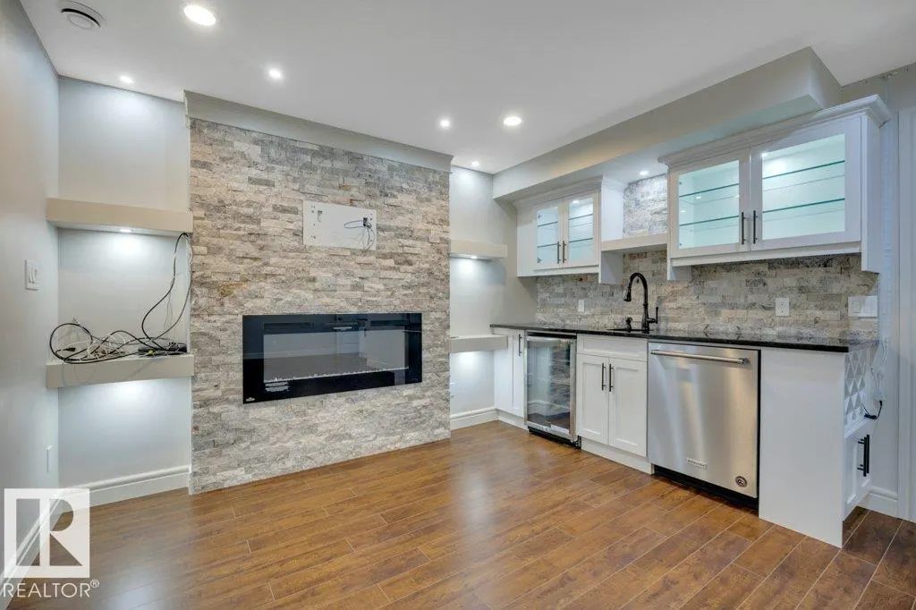 4112 SUMMERLAND Drive