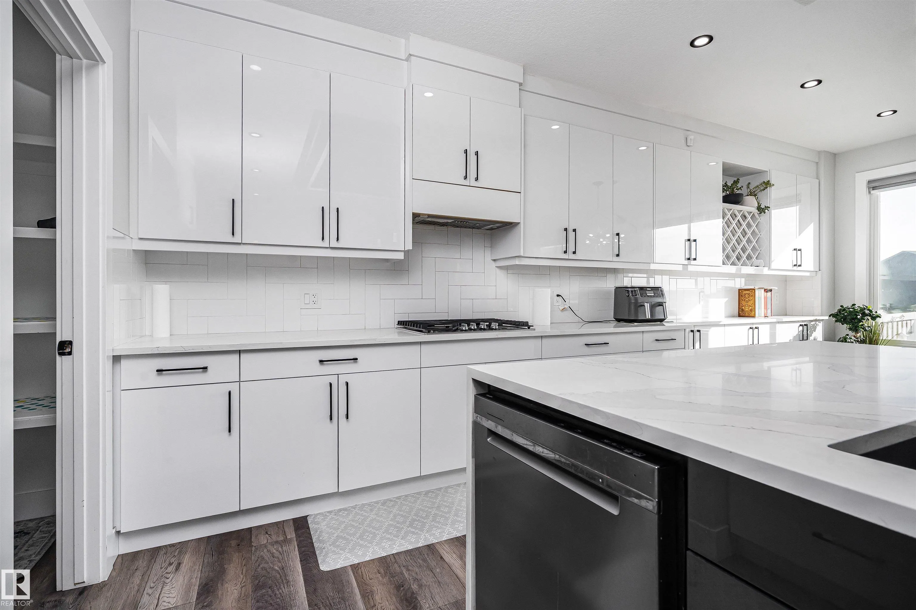 4709 CHARLES BAY Bay