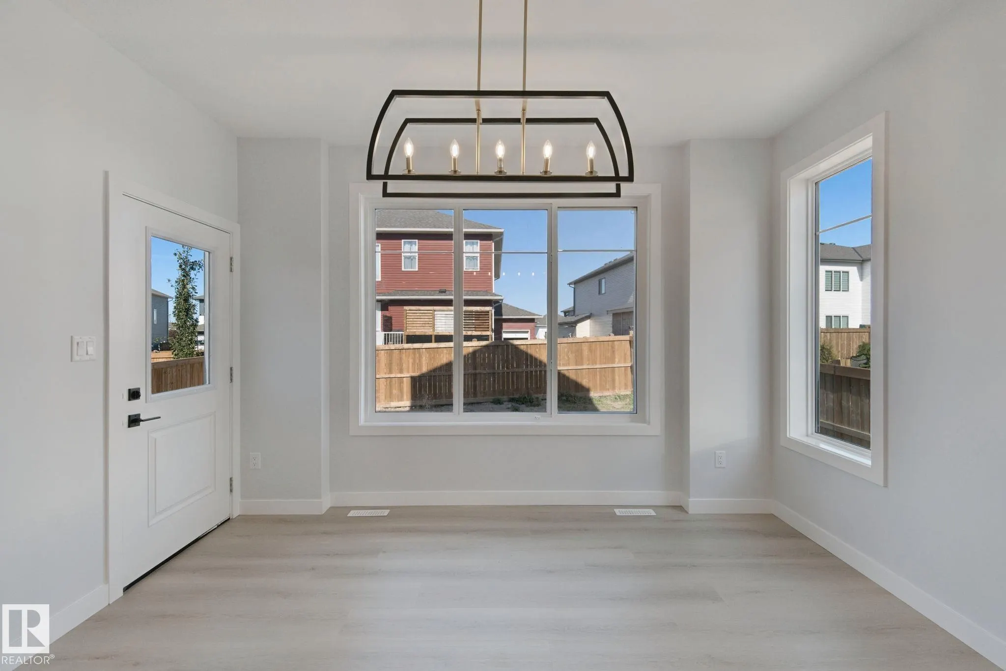 357 MEADOWVIEW Drive