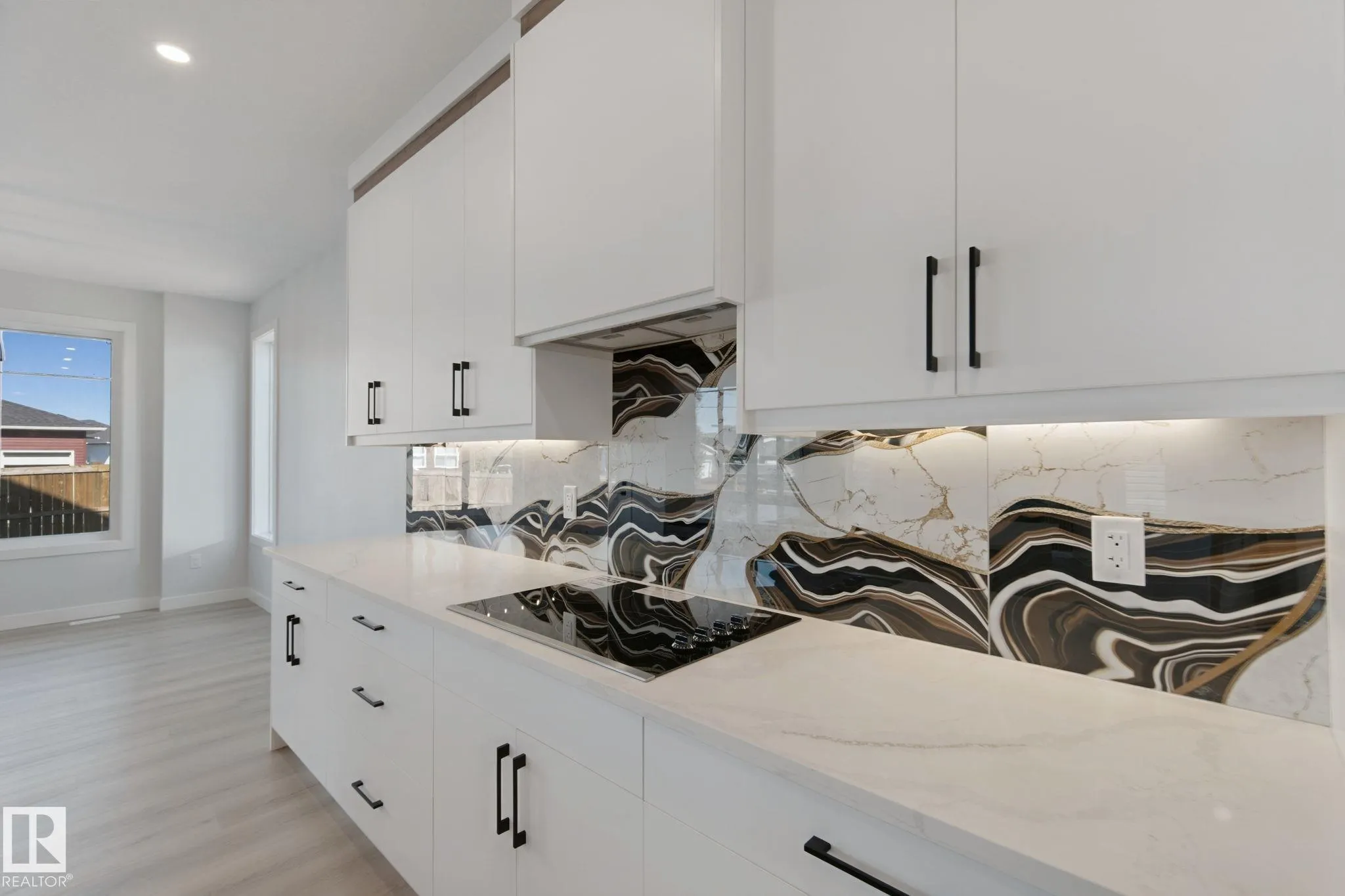 357 MEADOWVIEW Drive