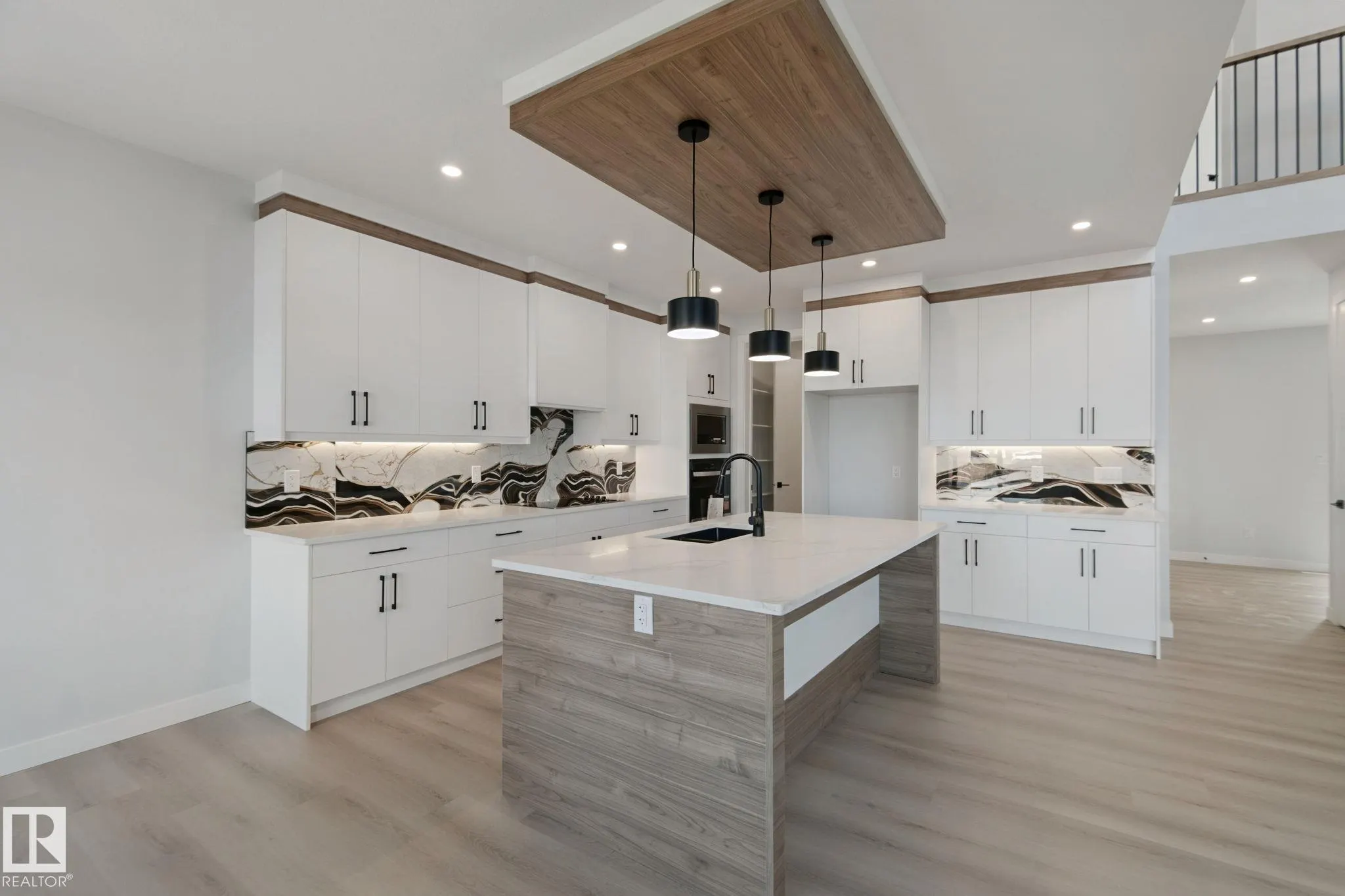 357 MEADOWVIEW Drive