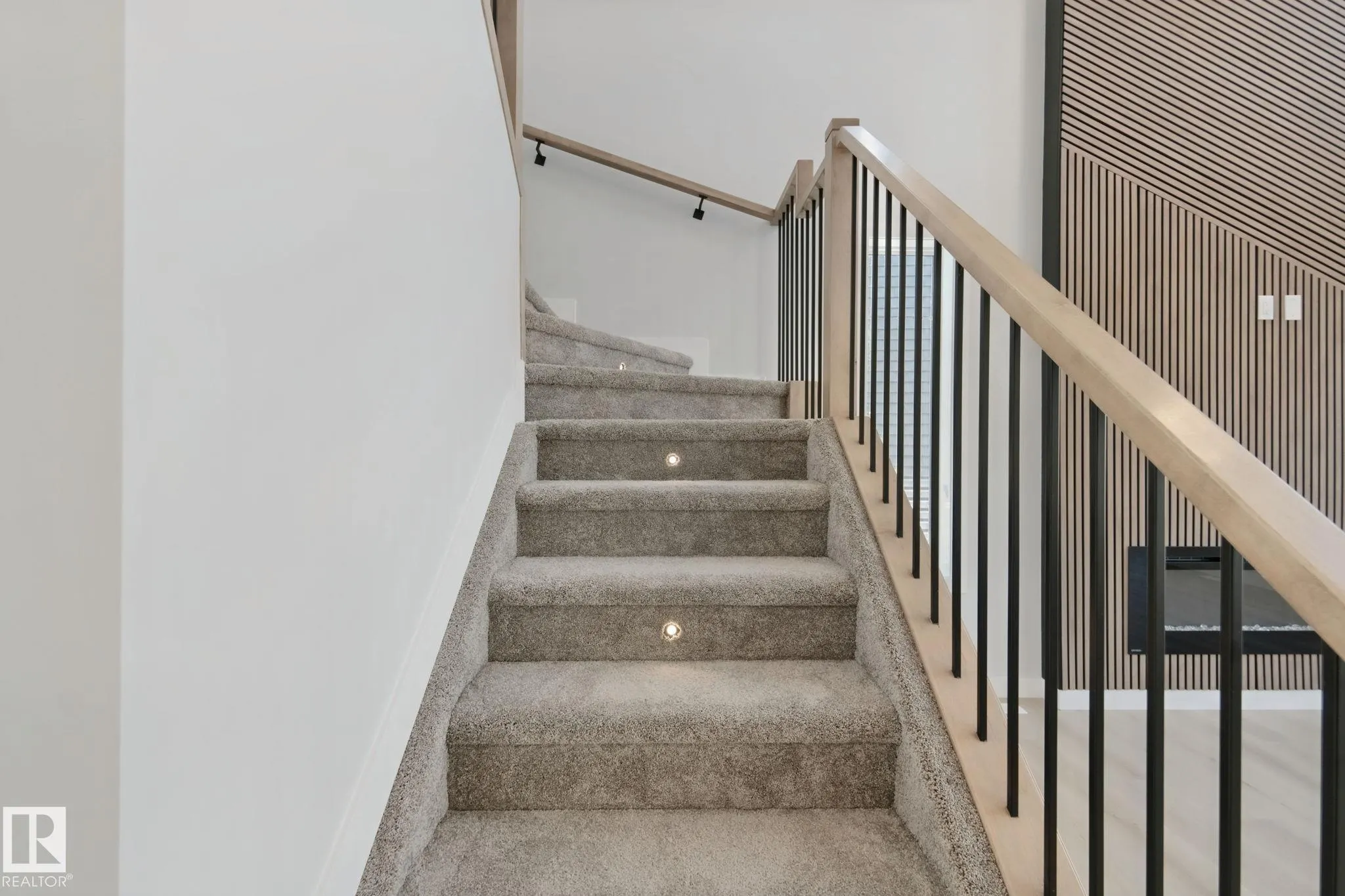 357 MEADOWVIEW Drive