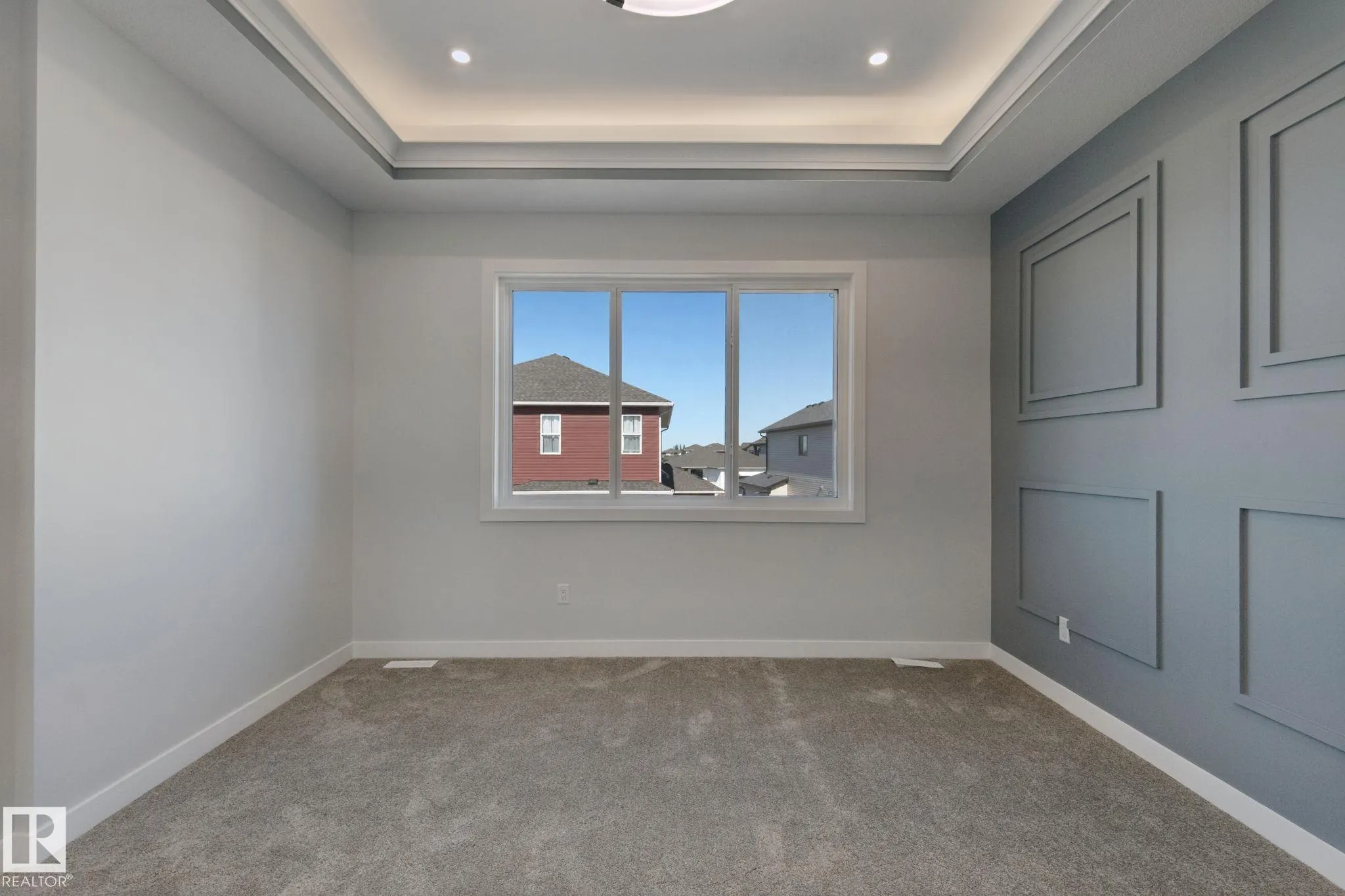 357 MEADOWVIEW Drive