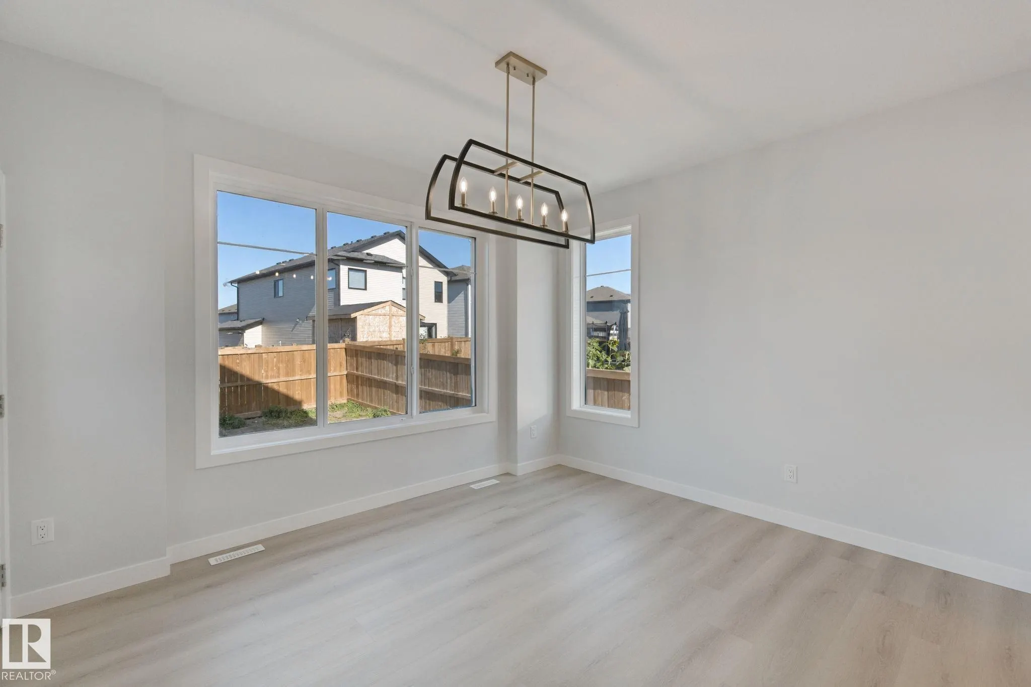 357 MEADOWVIEW Drive
