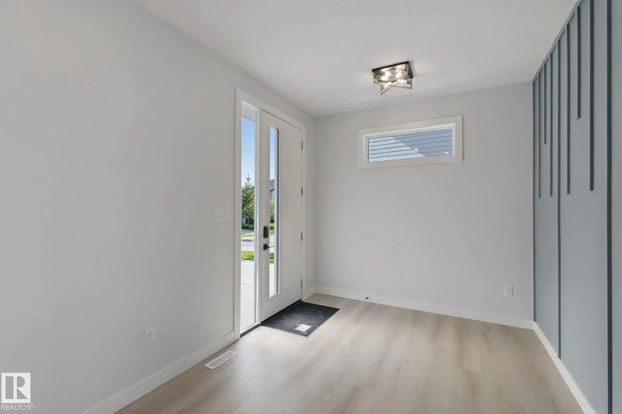 357 MEADOWVIEW Drive