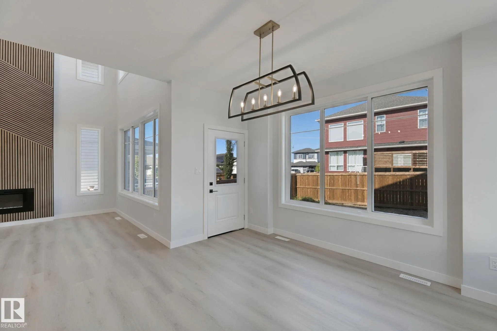 357 MEADOWVIEW Drive