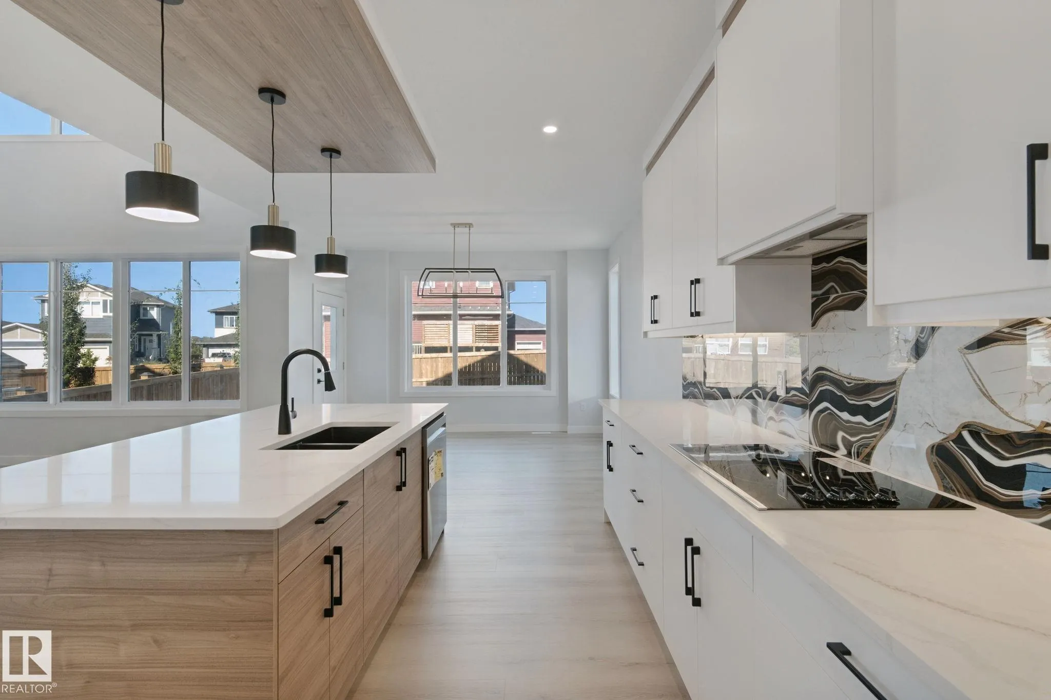 357 MEADOWVIEW Drive