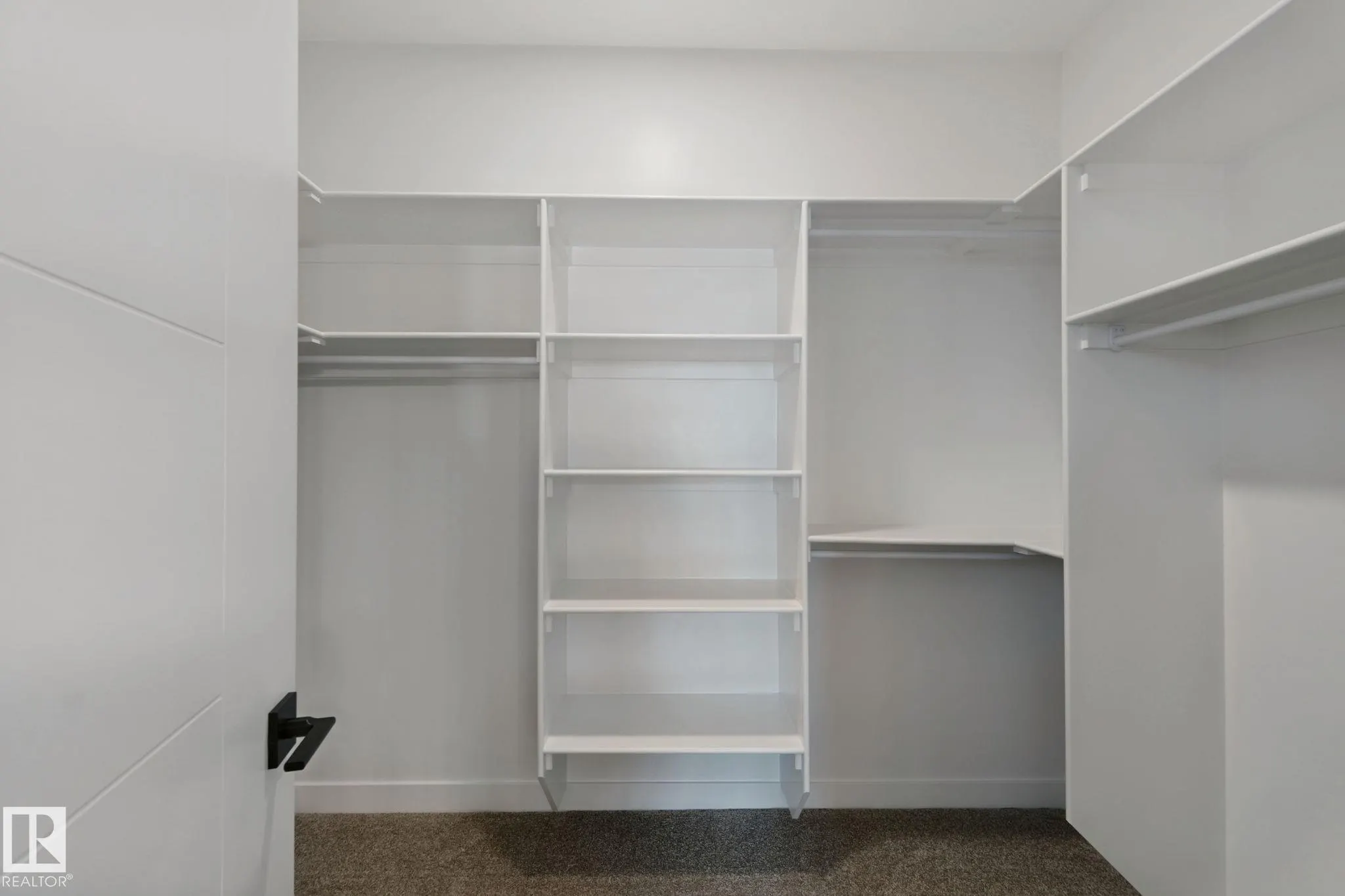 357 MEADOWVIEW Drive