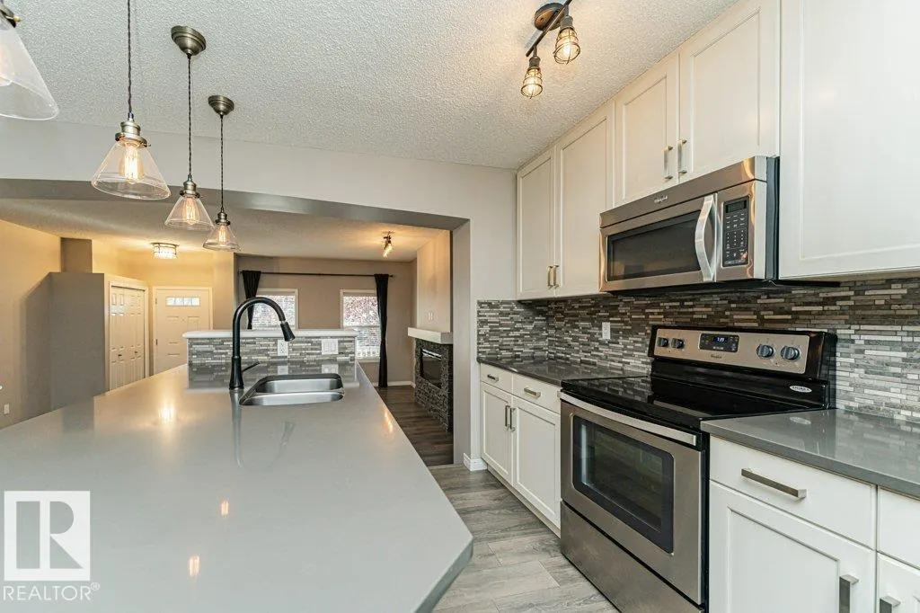 3203 Carpenter Landing