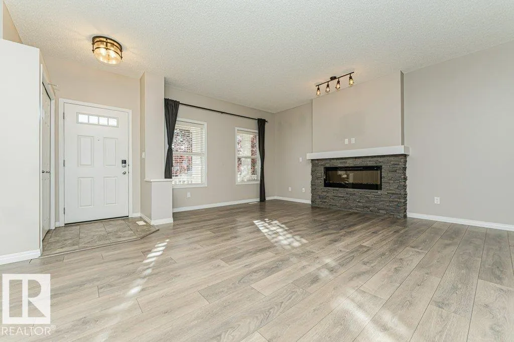 3203 Carpenter Landing