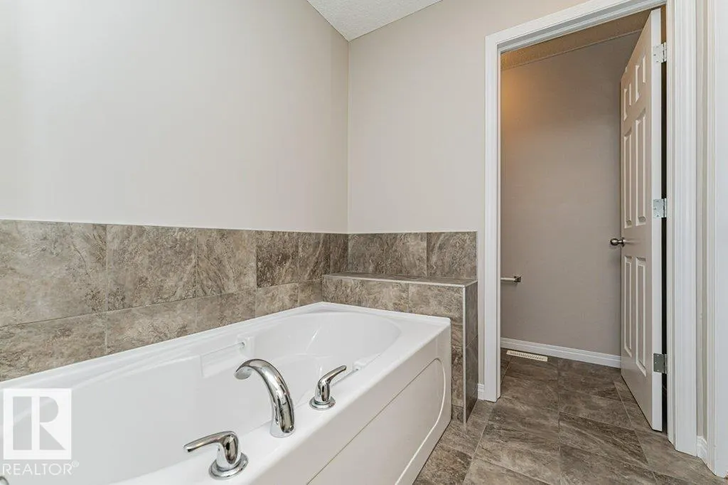 3203 Carpenter Landing