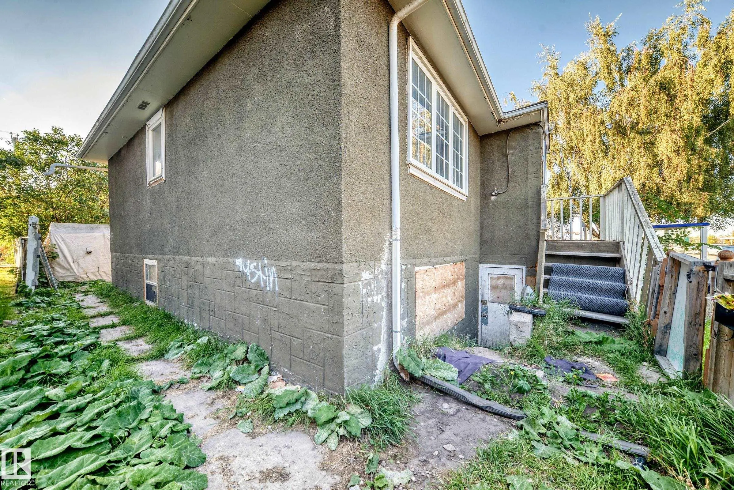 12440 82 Street