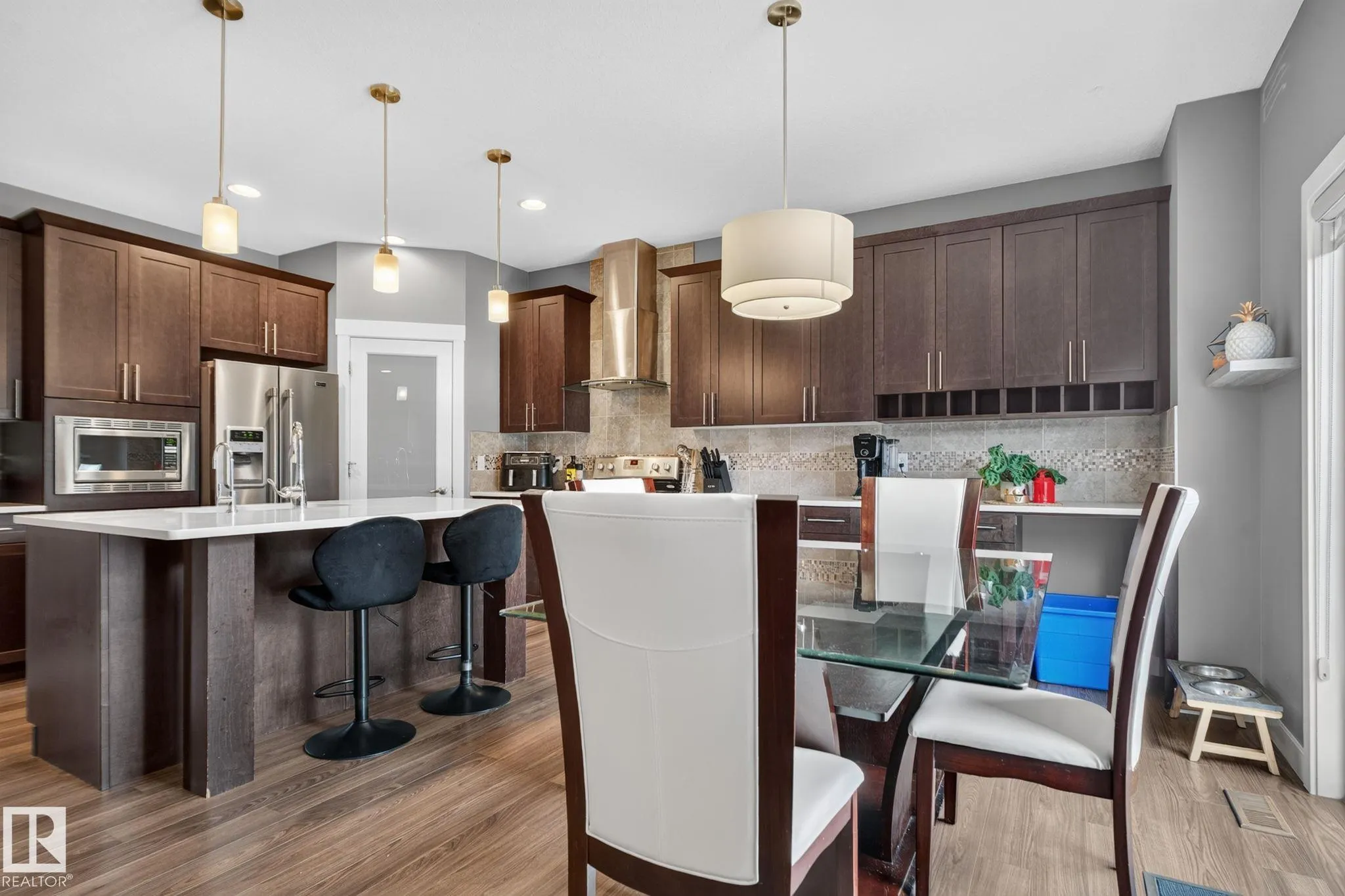 2225 CALHOUN LINK Link