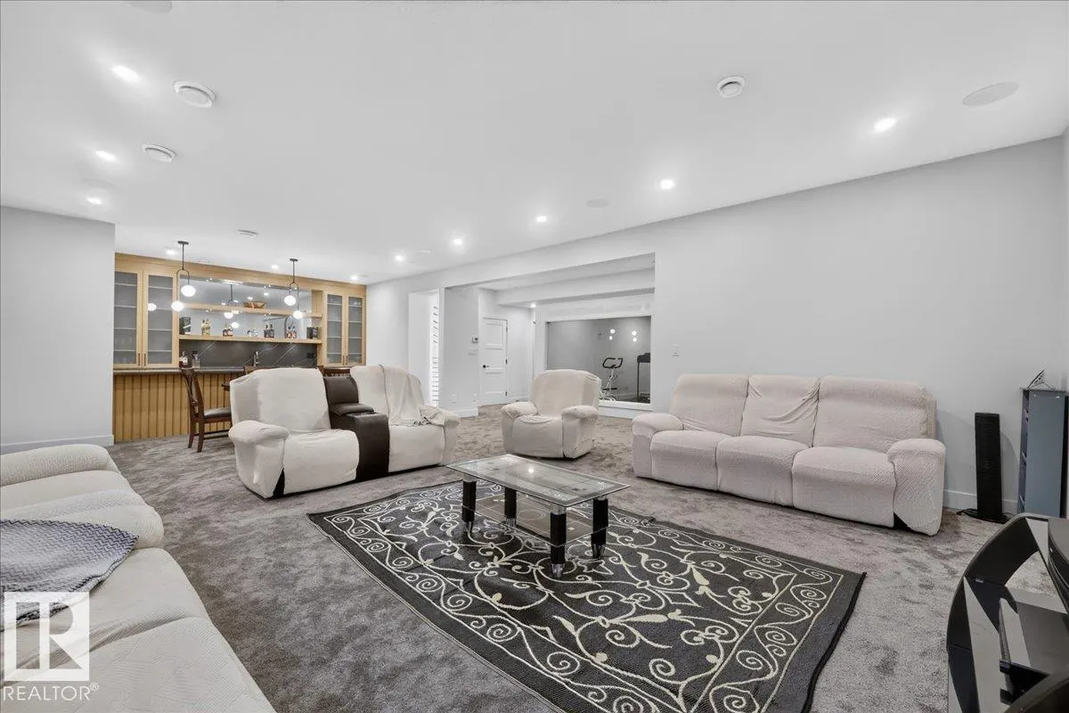 4462 SUZANNA Crescent