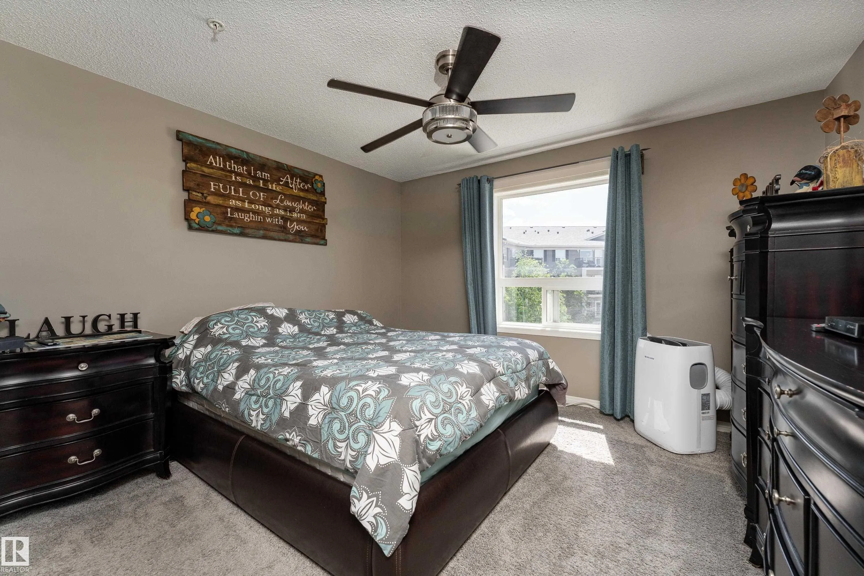1520 HAMMOND Gate