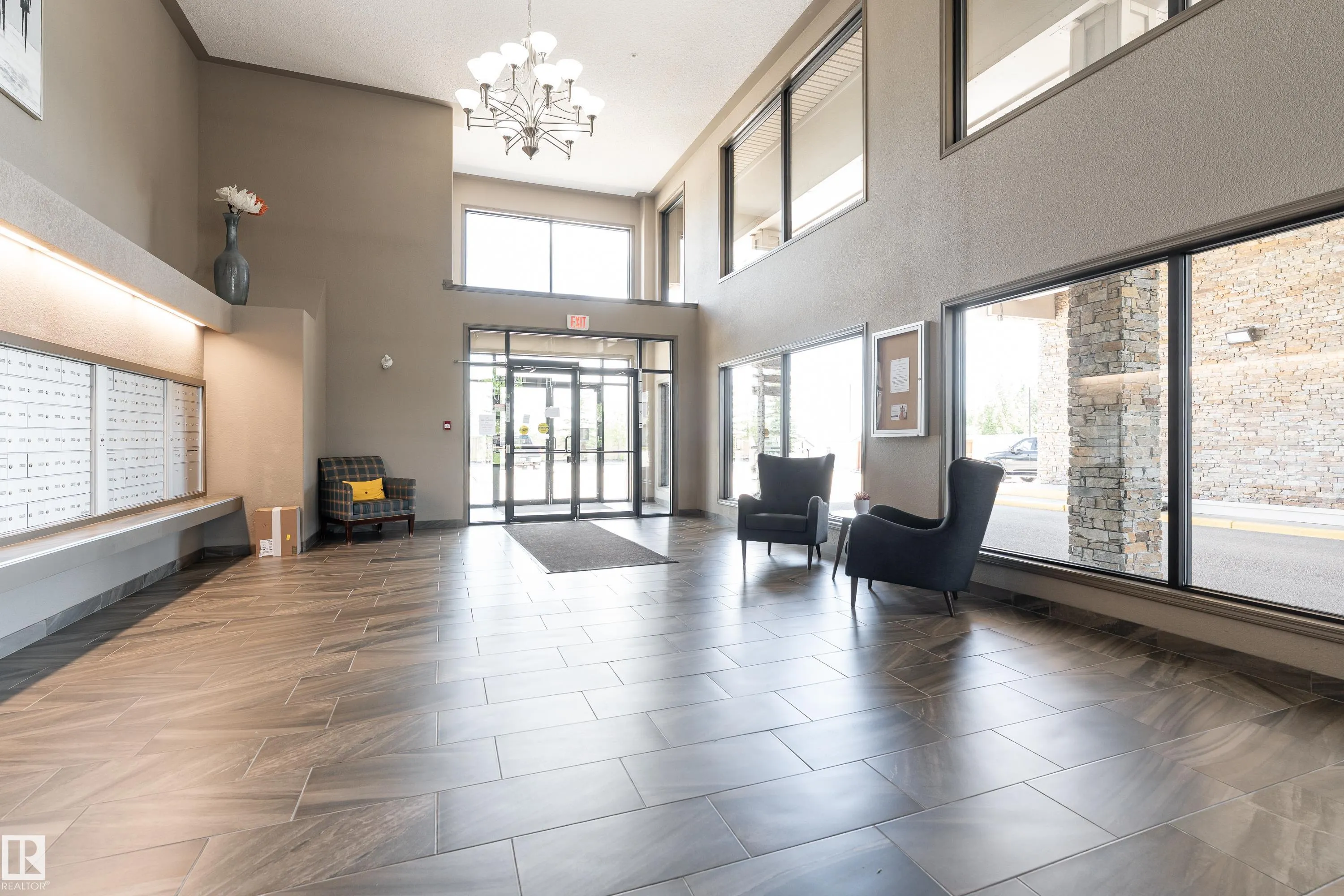 1520 HAMMOND Gate