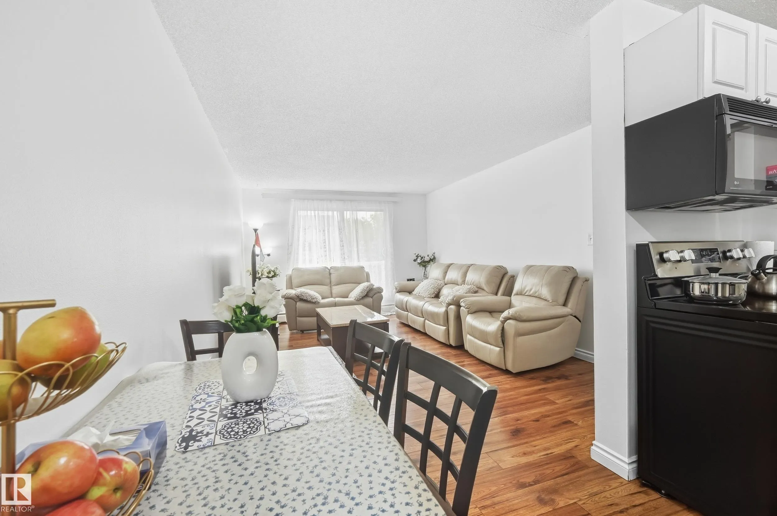 10811 115 Street
