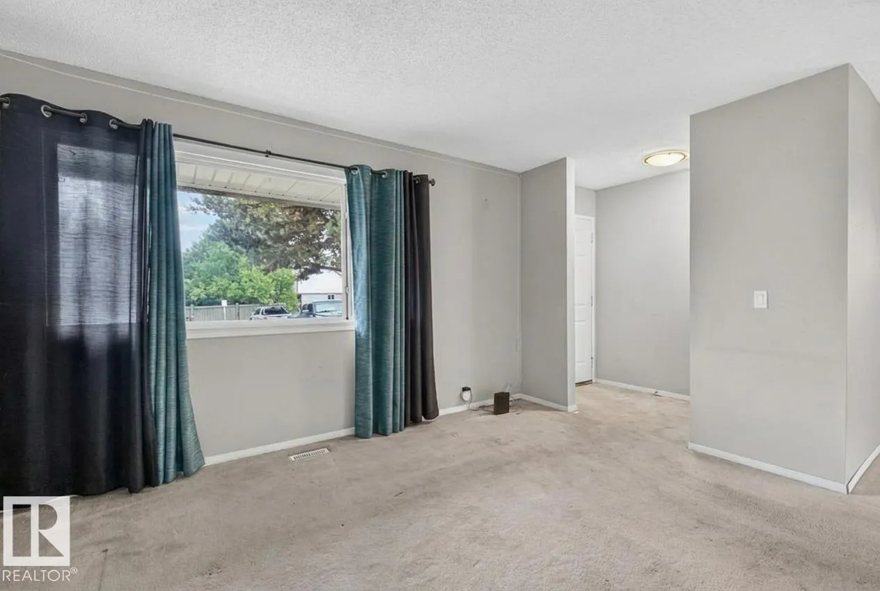 71 WALDEN Park