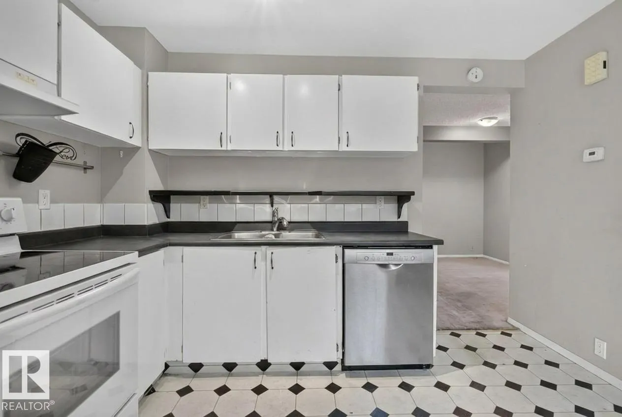 71 WALDEN Park