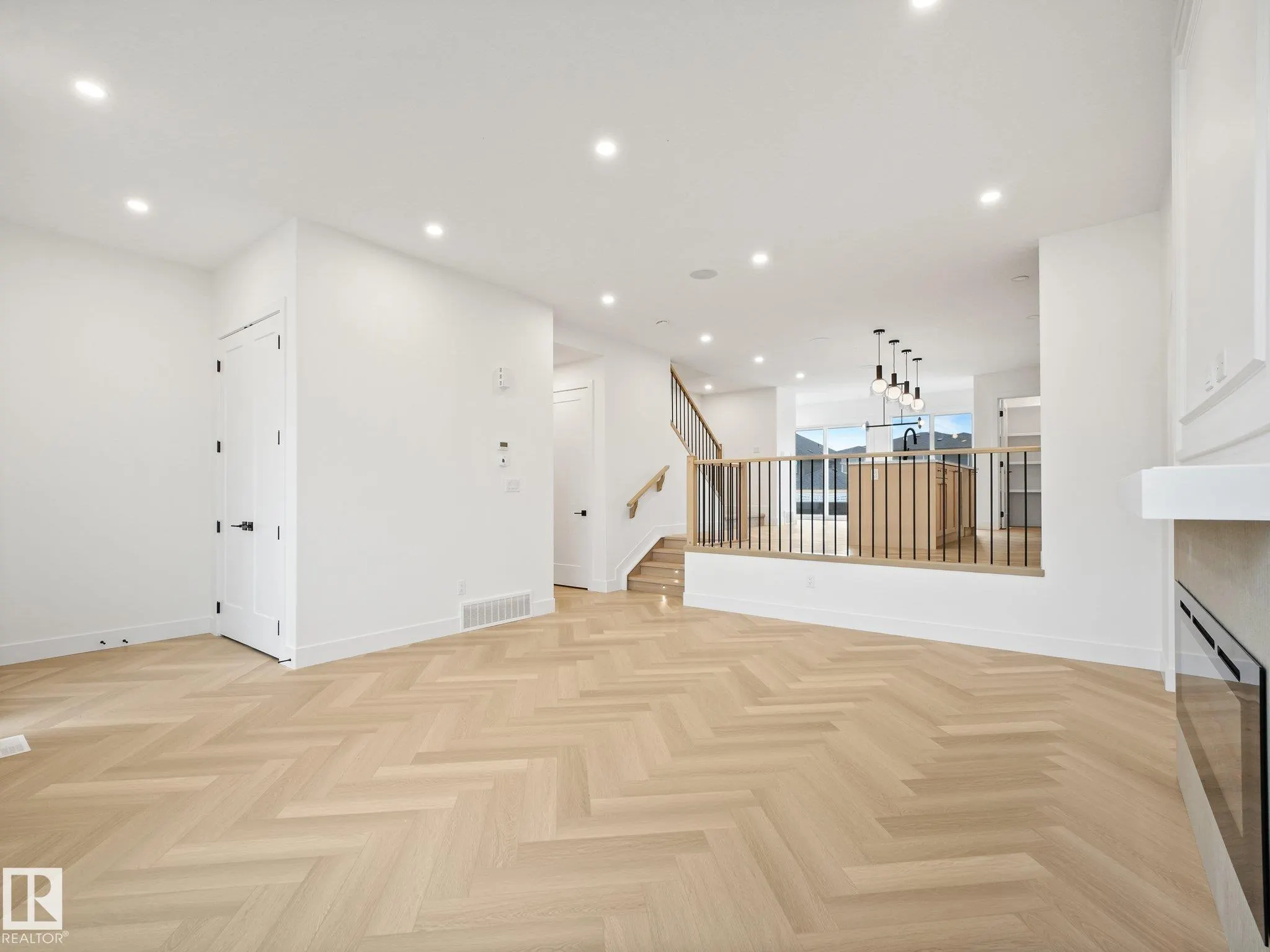 82 Clydesdale Lane