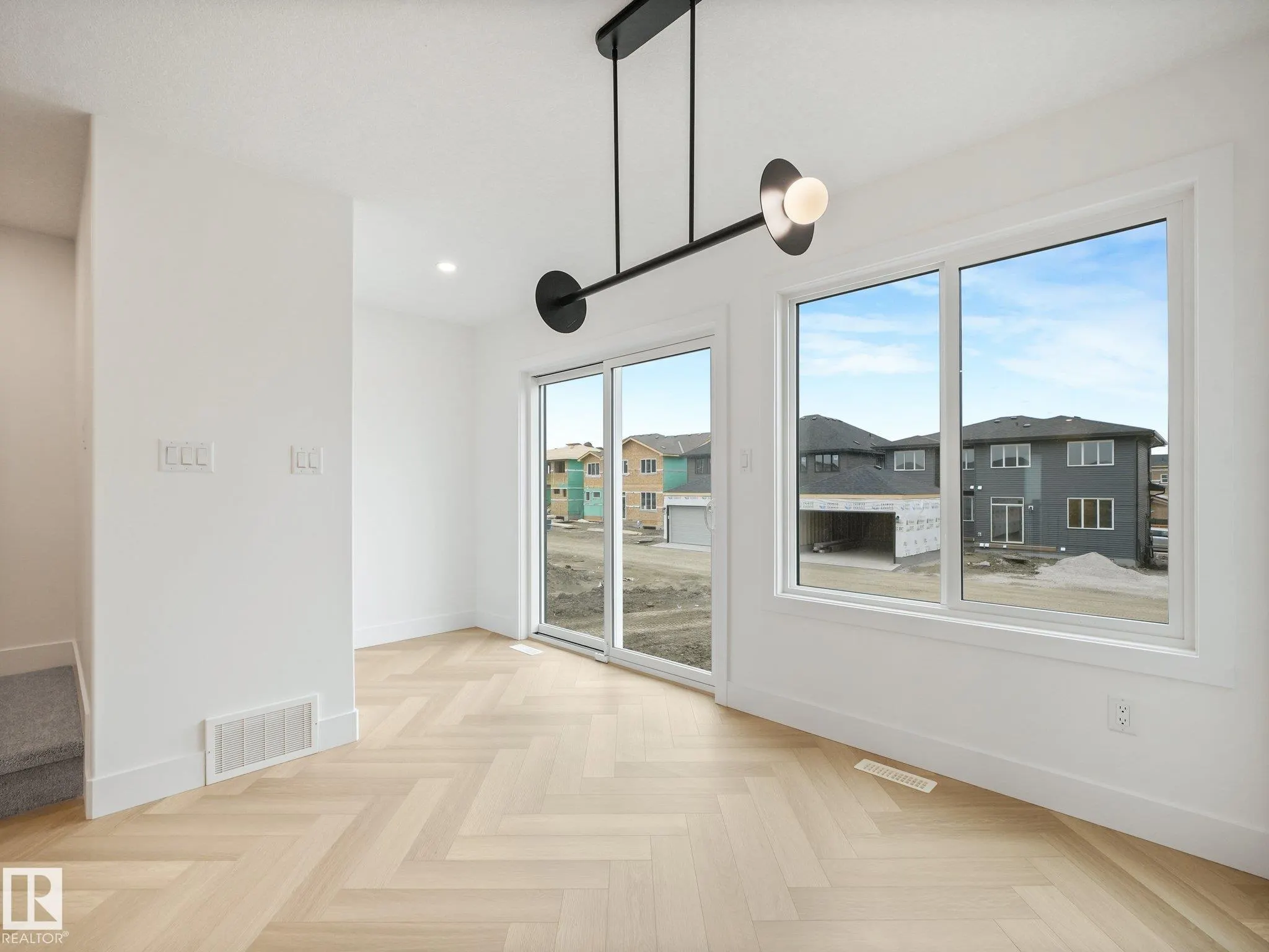 82 Clydesdale Lane