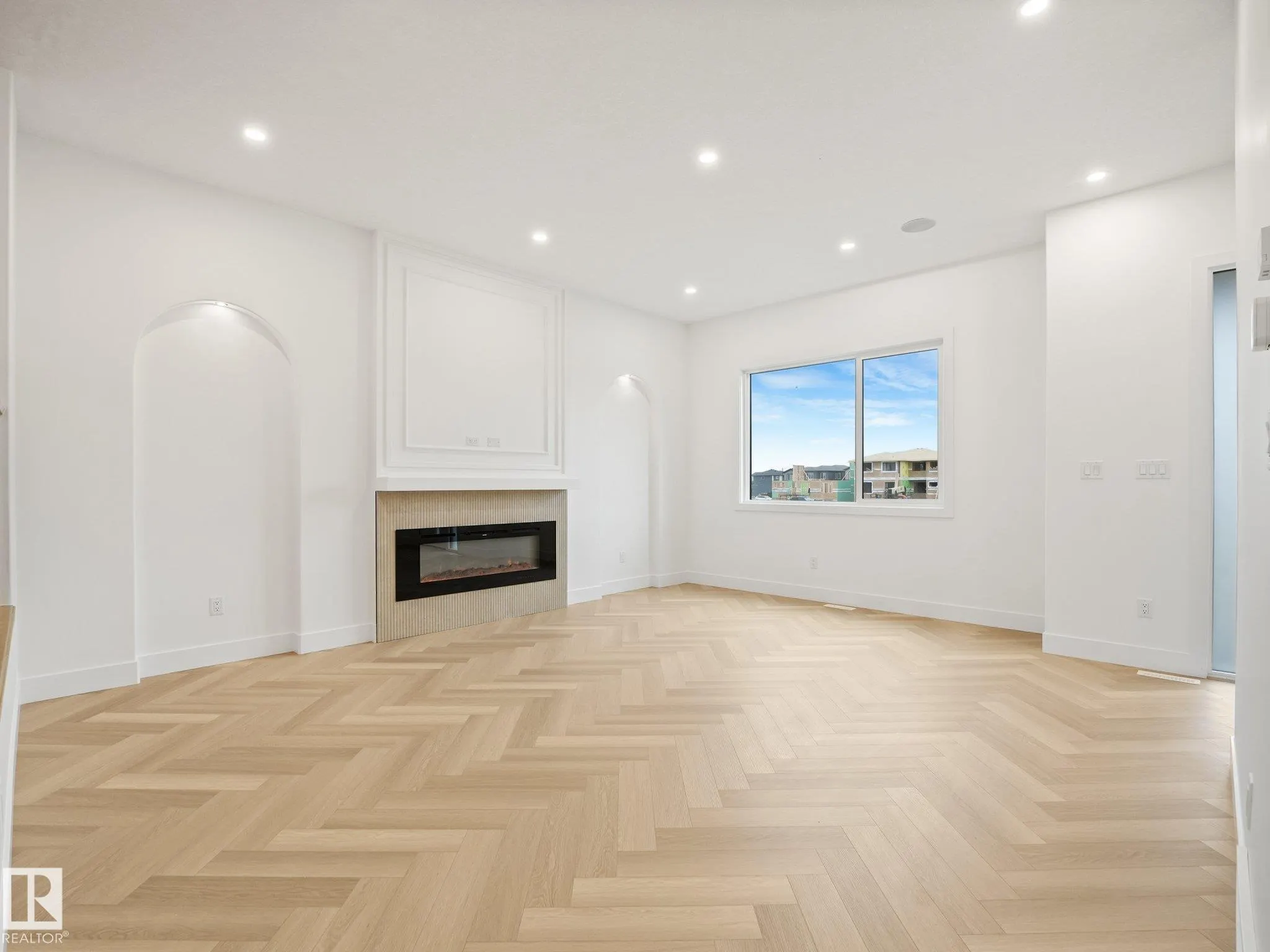 82 Clydesdale Lane