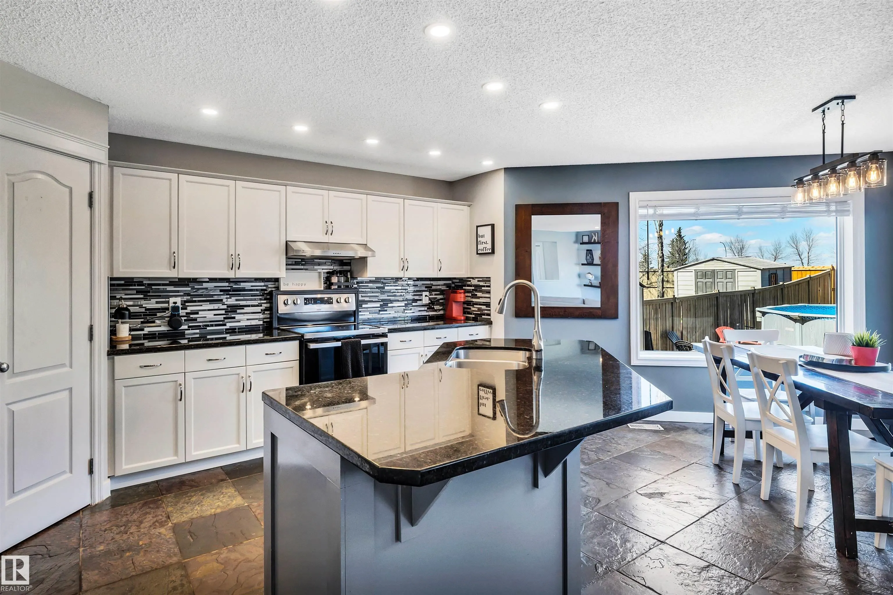 96 Bonin Crescent