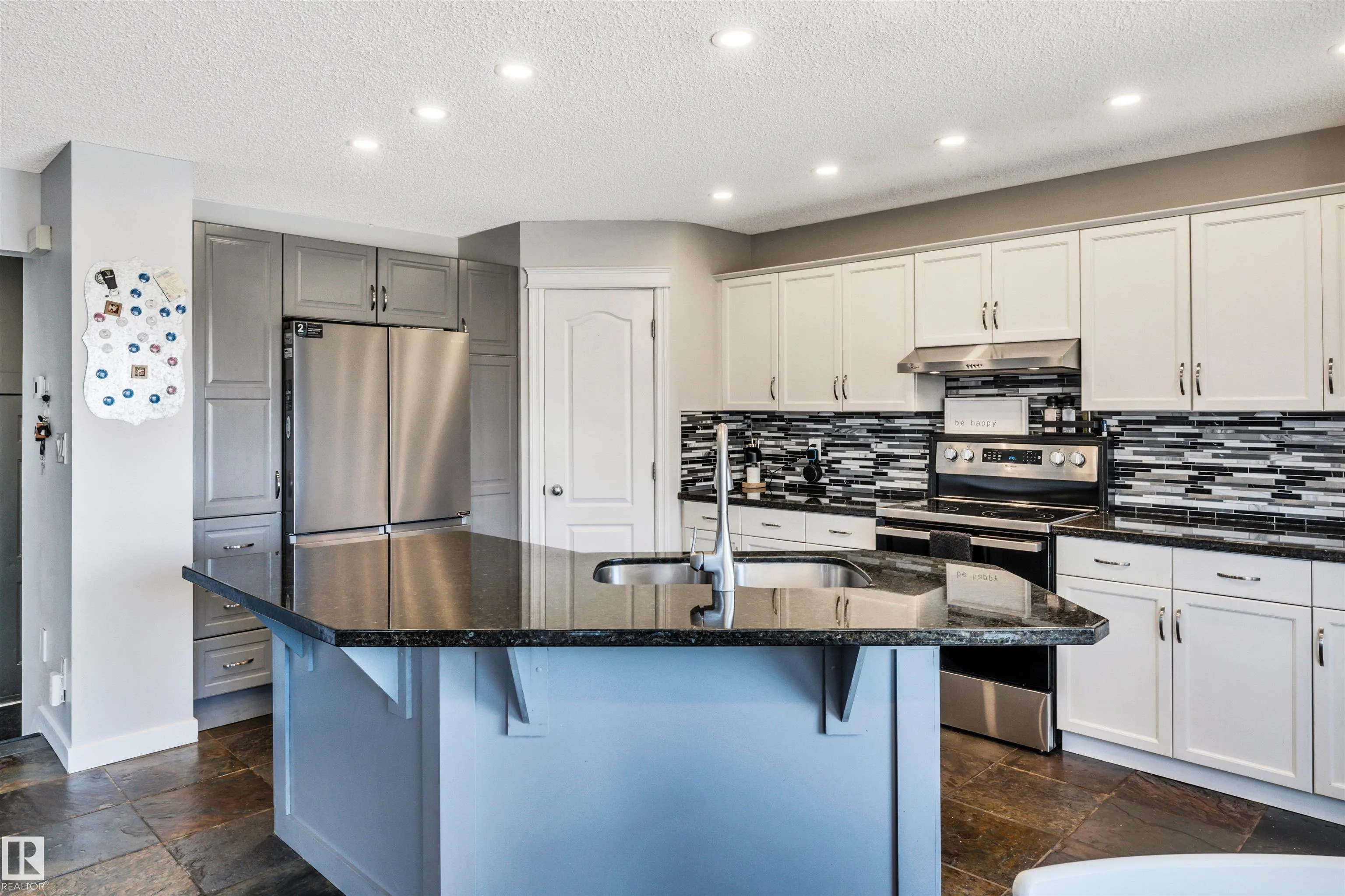 96 Bonin Crescent