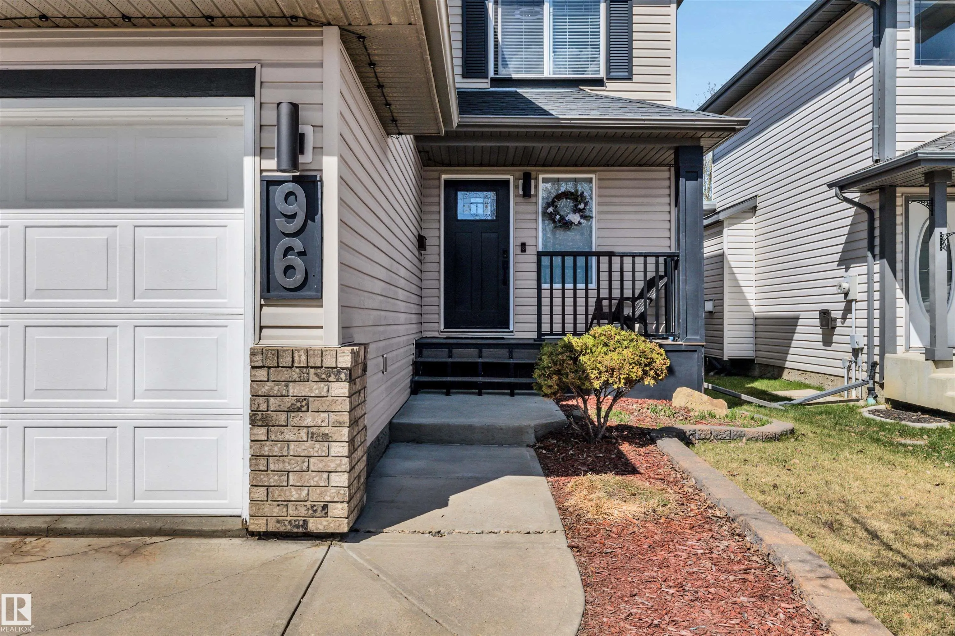 96 Bonin Crescent