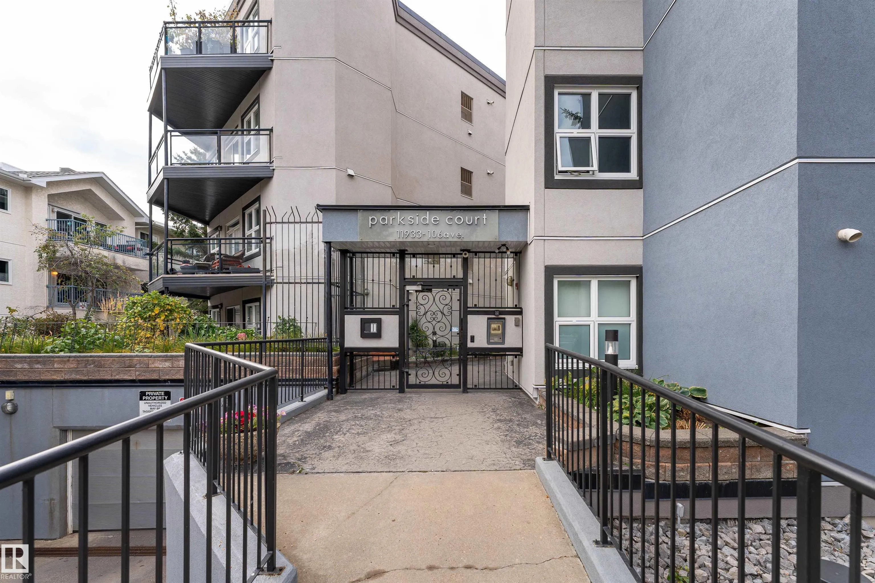 11933 106 Avenue