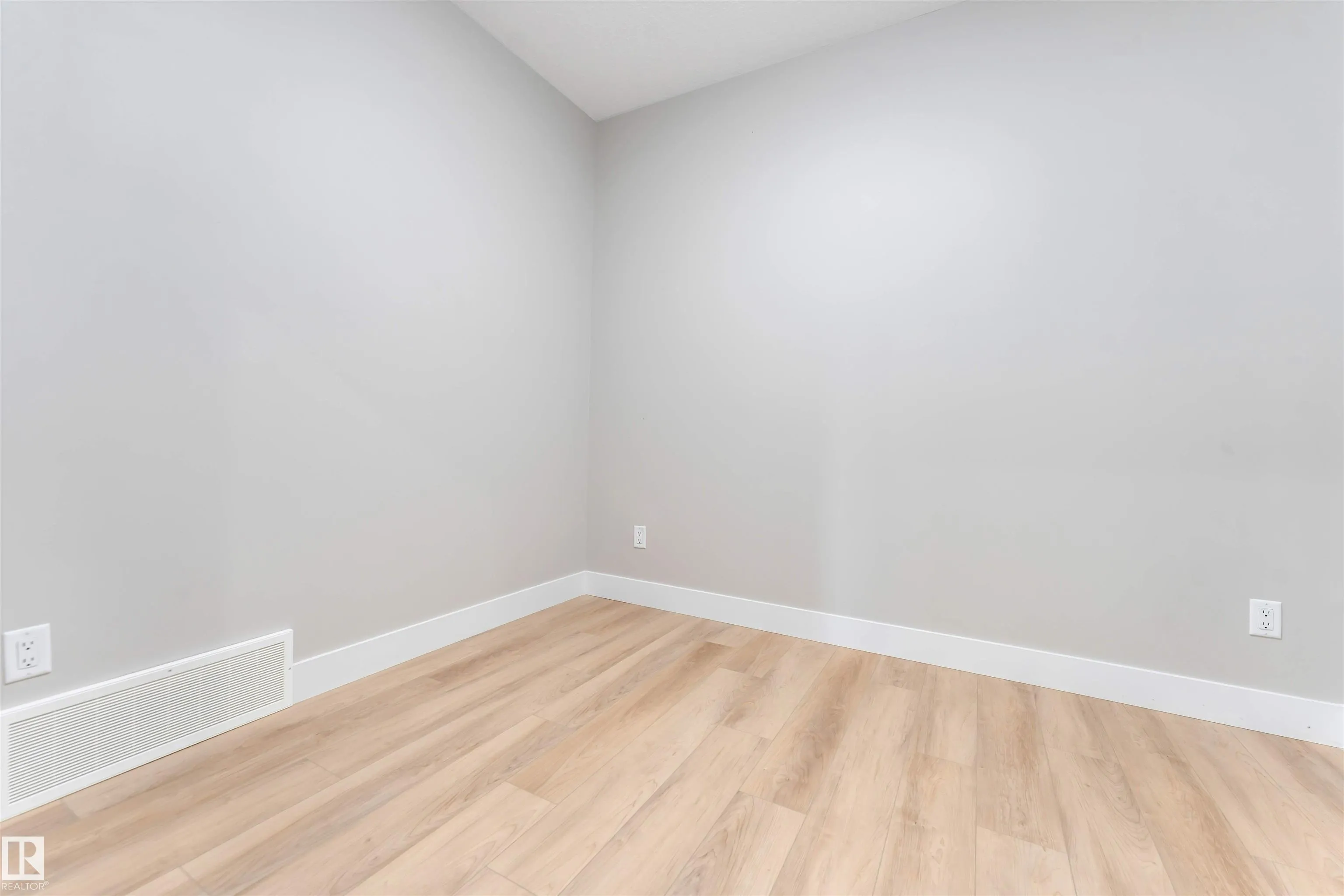 1805 60 Avenue