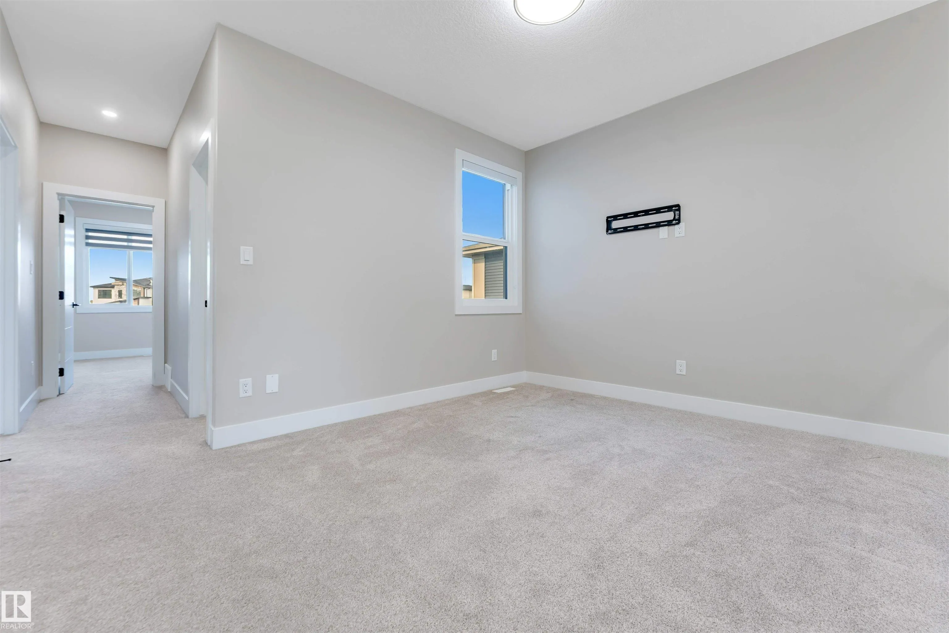 1805 60 Avenue
