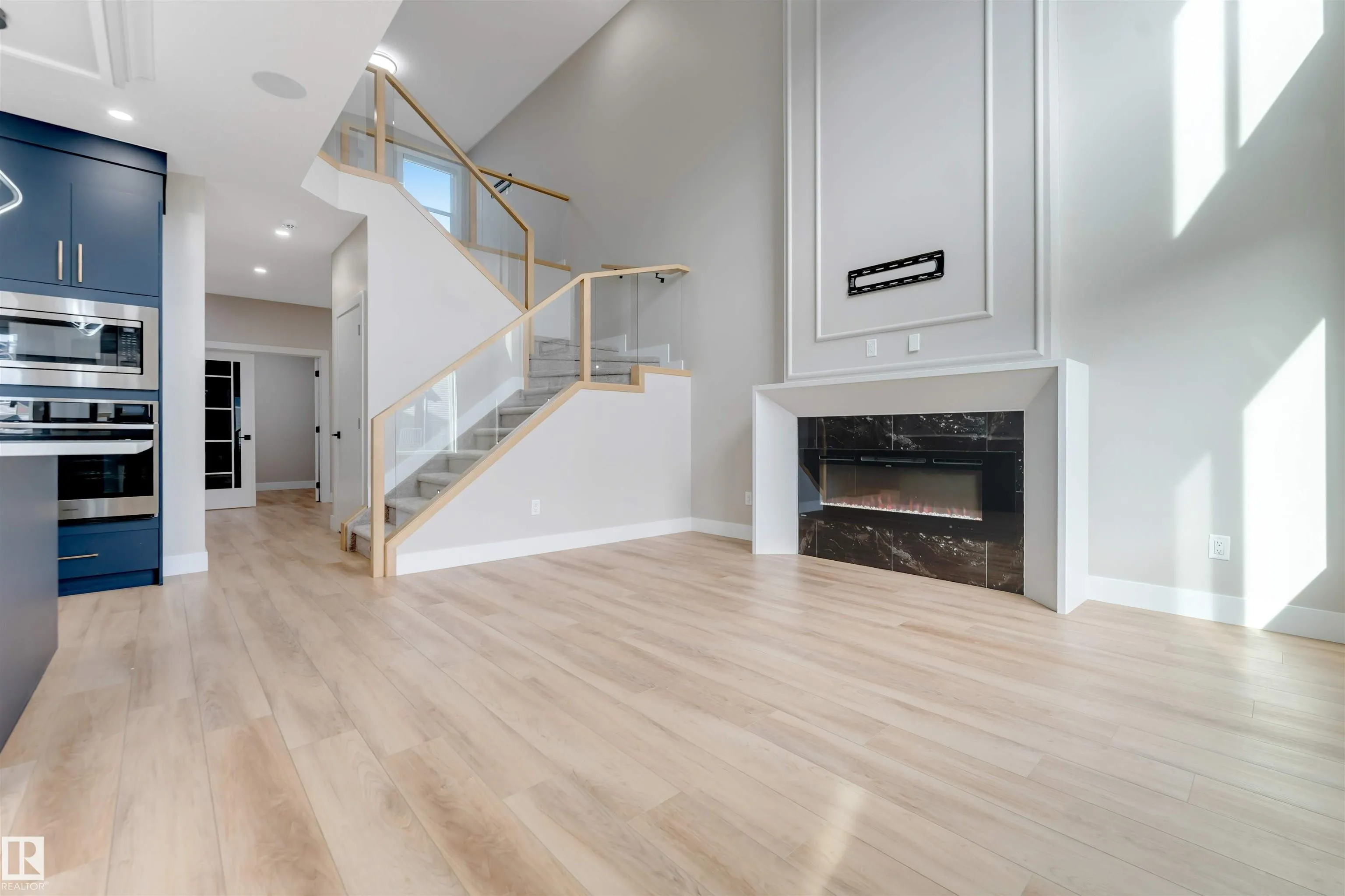 1805 60 Avenue