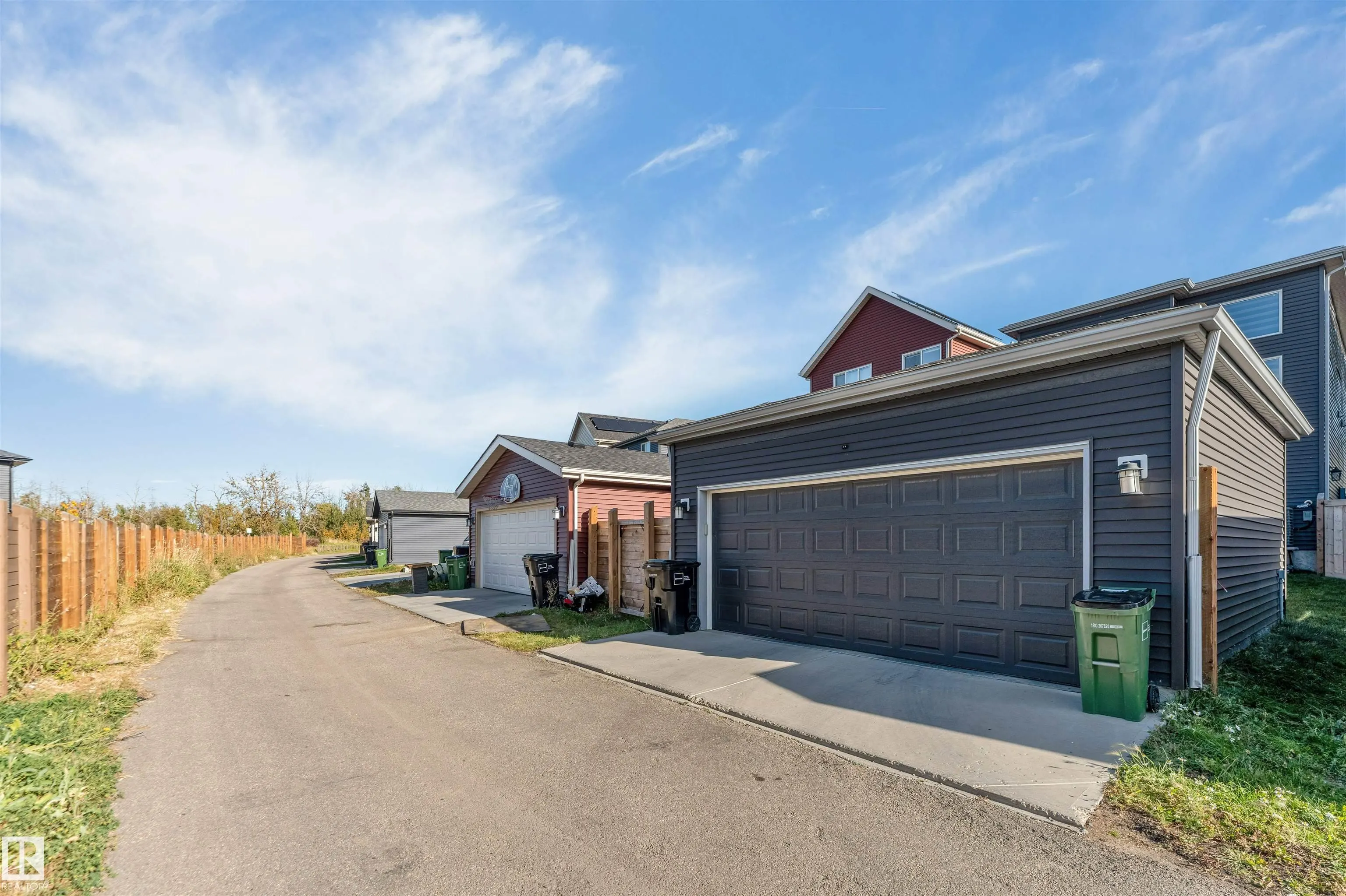 266 CHARLESWORTH Drive