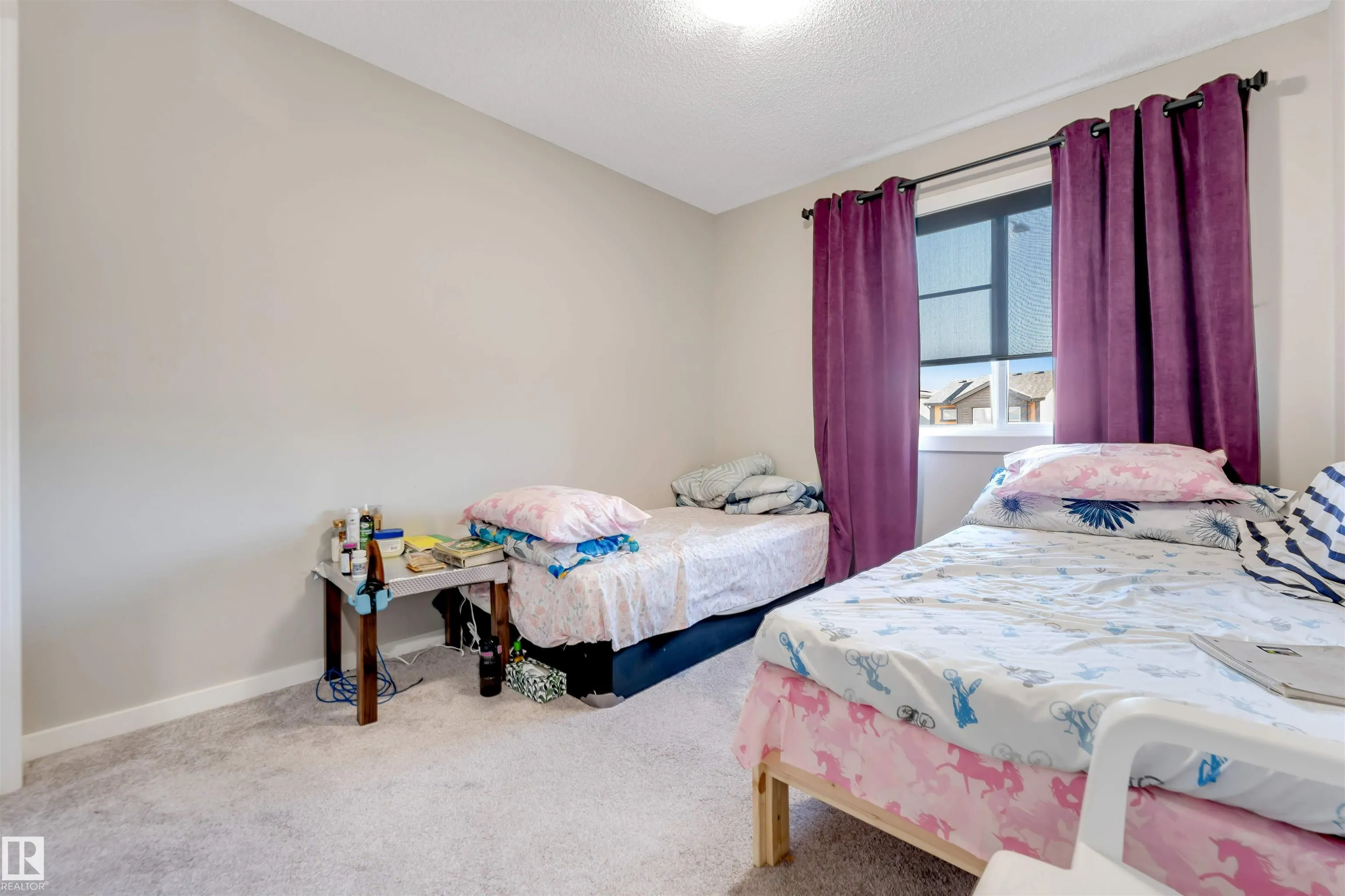 266 CHARLESWORTH Drive
