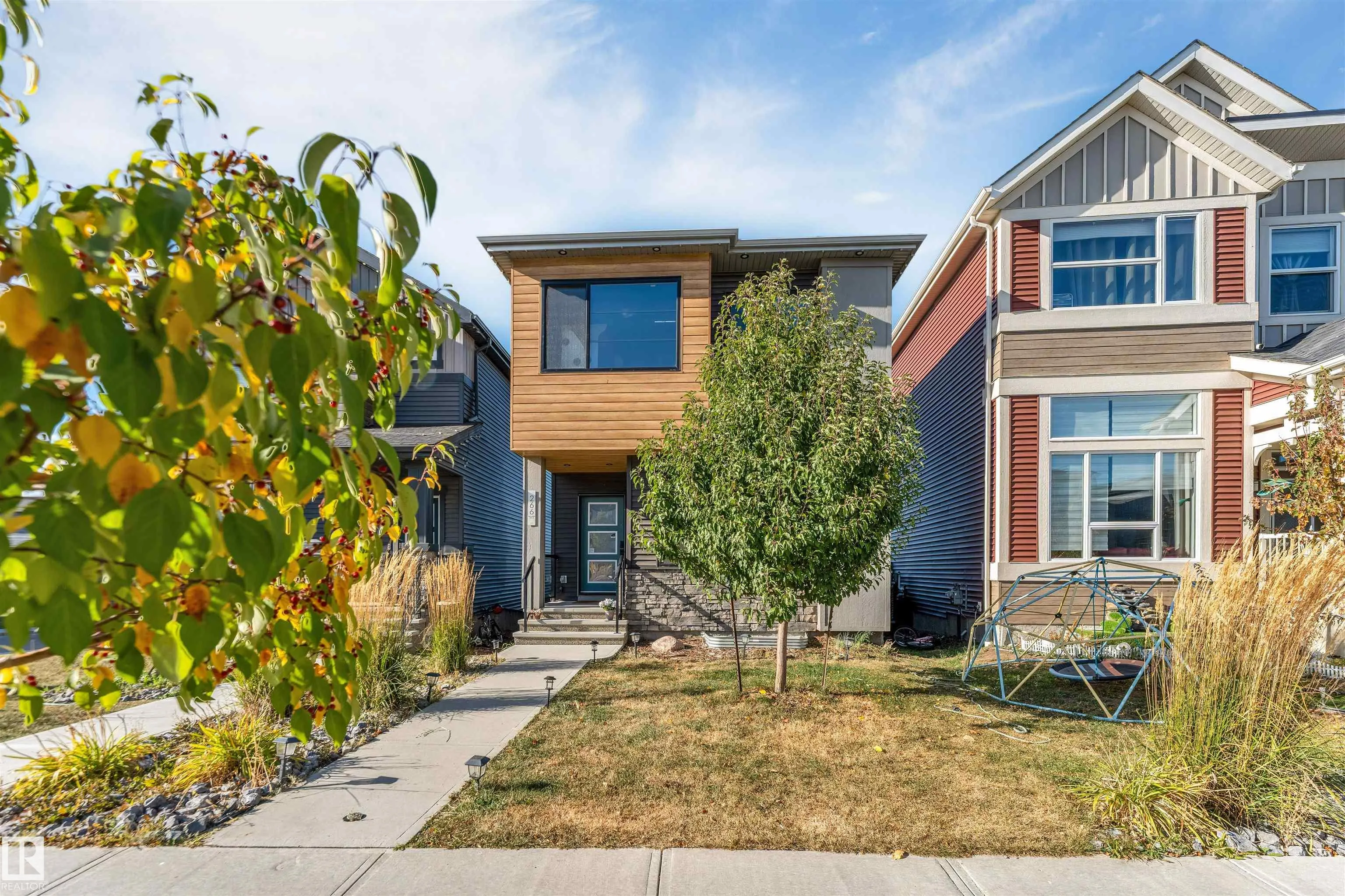 266 CHARLESWORTH Drive