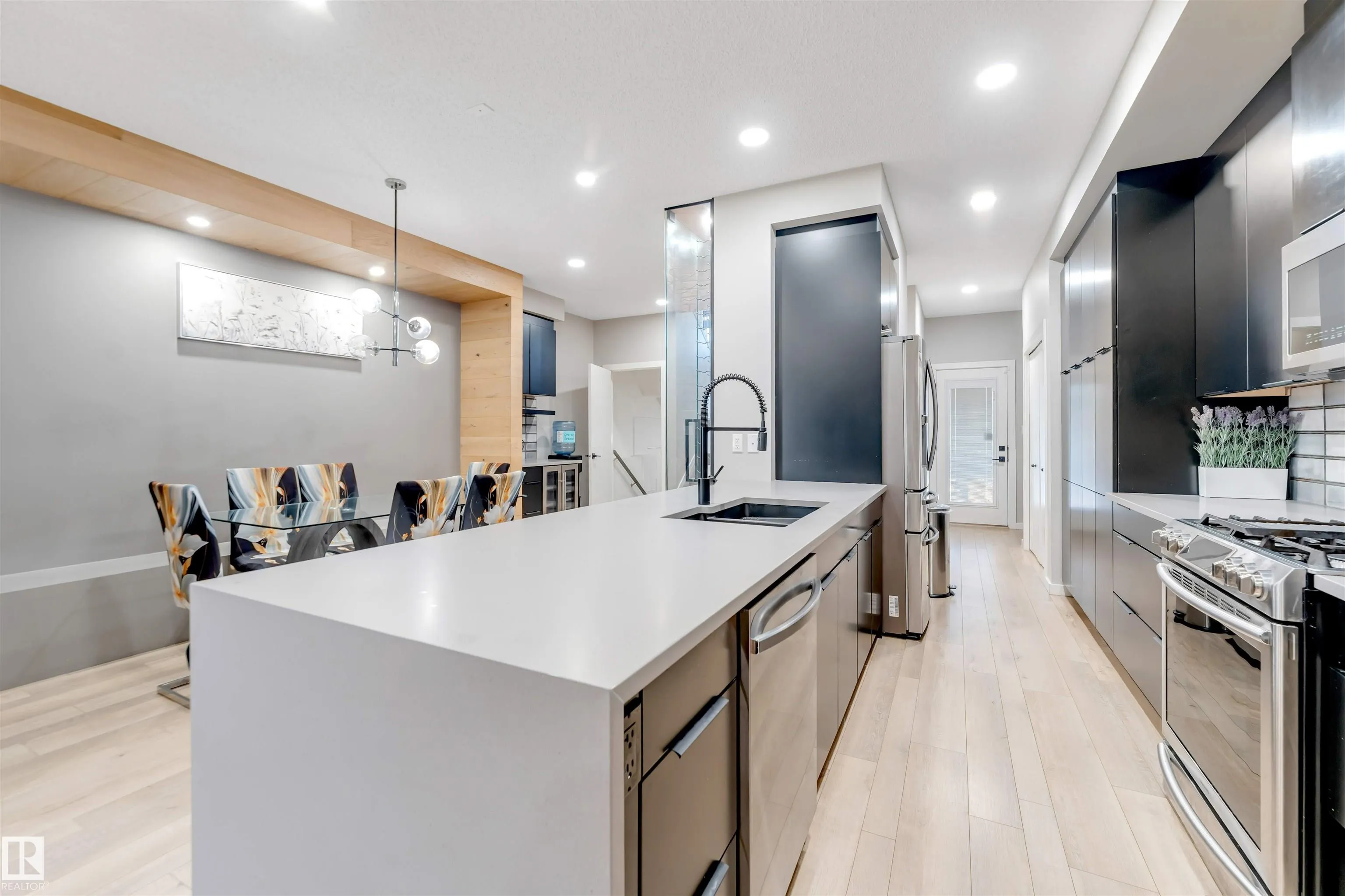 266 CHARLESWORTH Drive