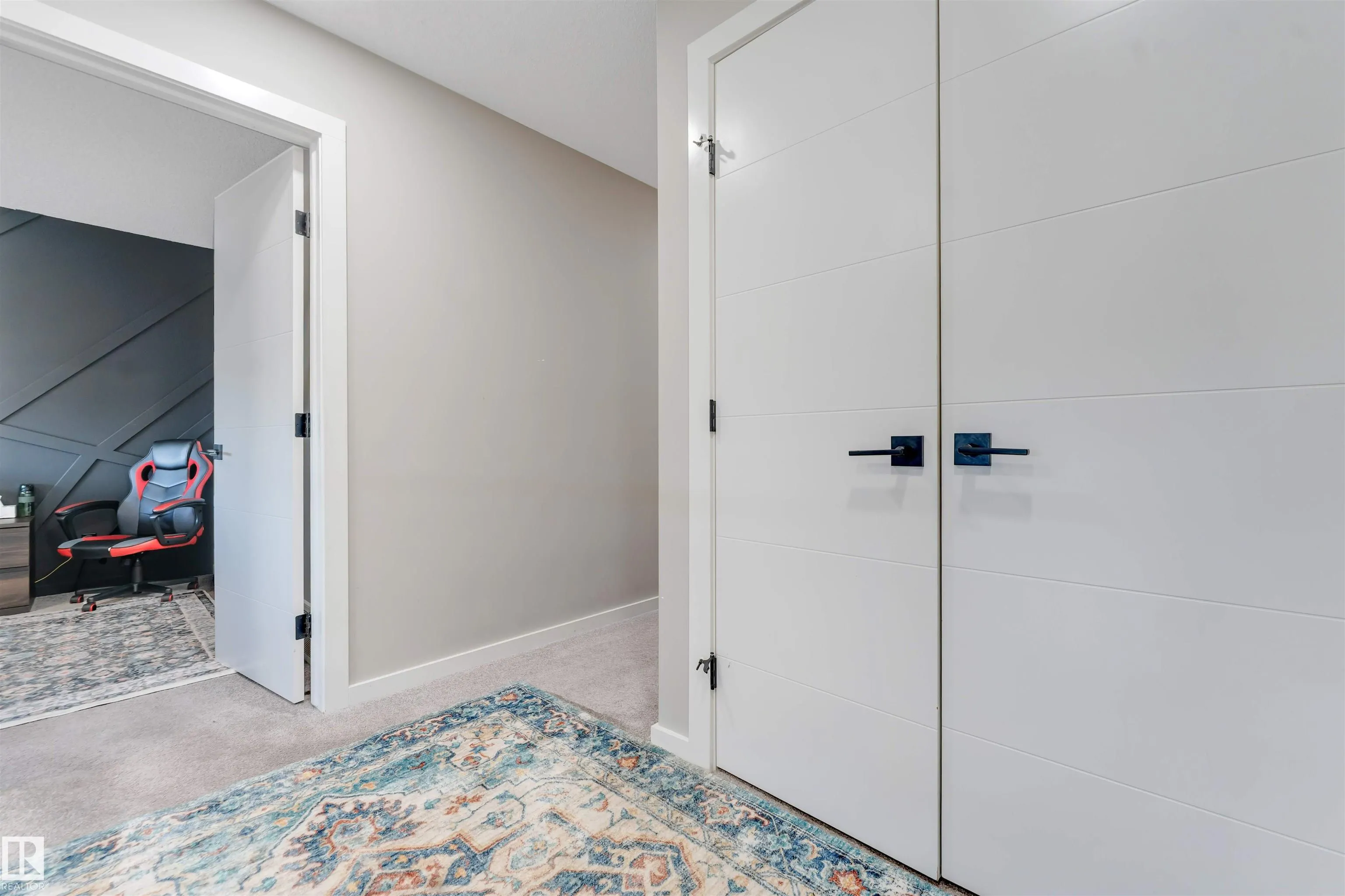 266 CHARLESWORTH Drive