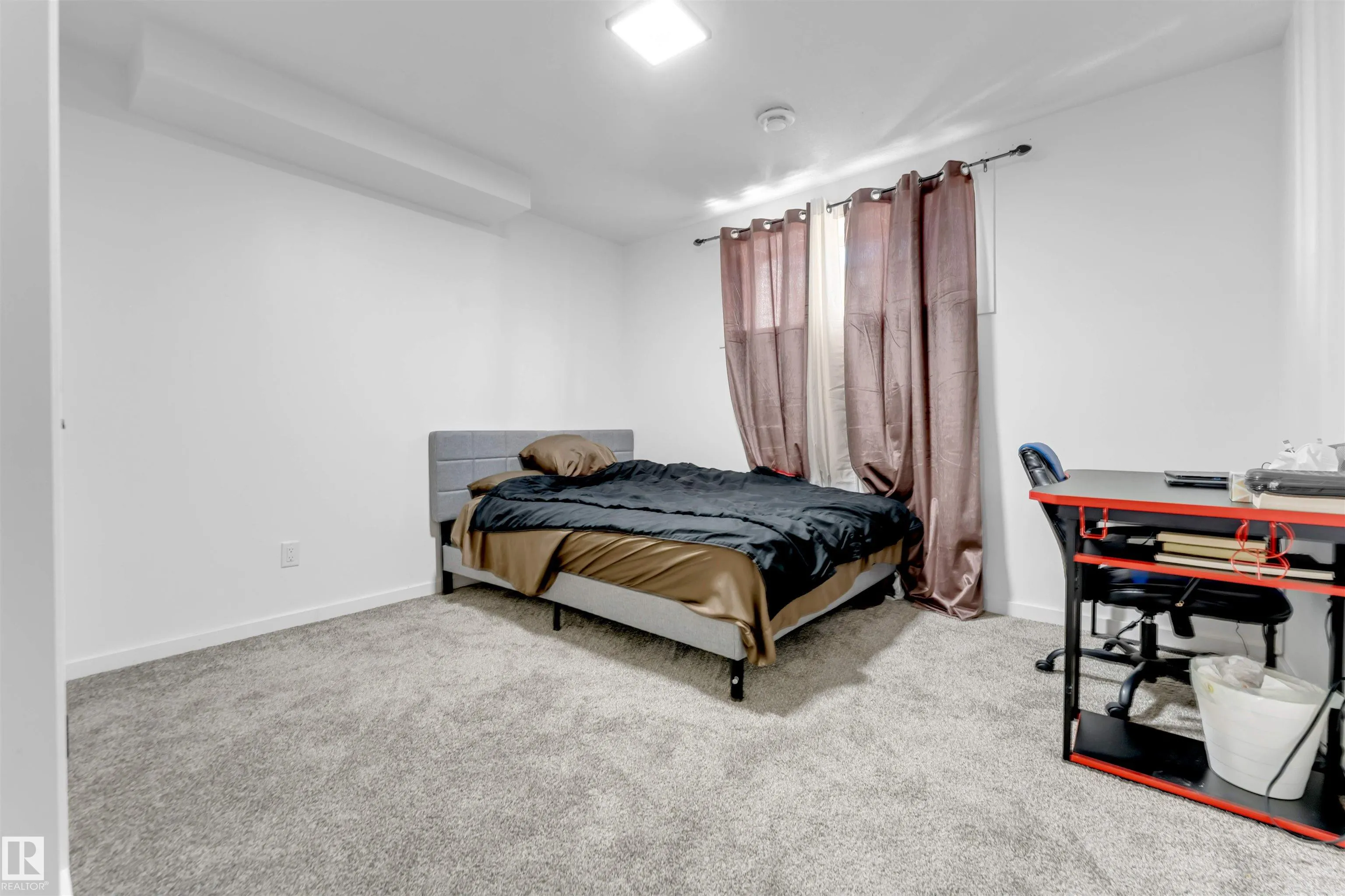 266 CHARLESWORTH Drive