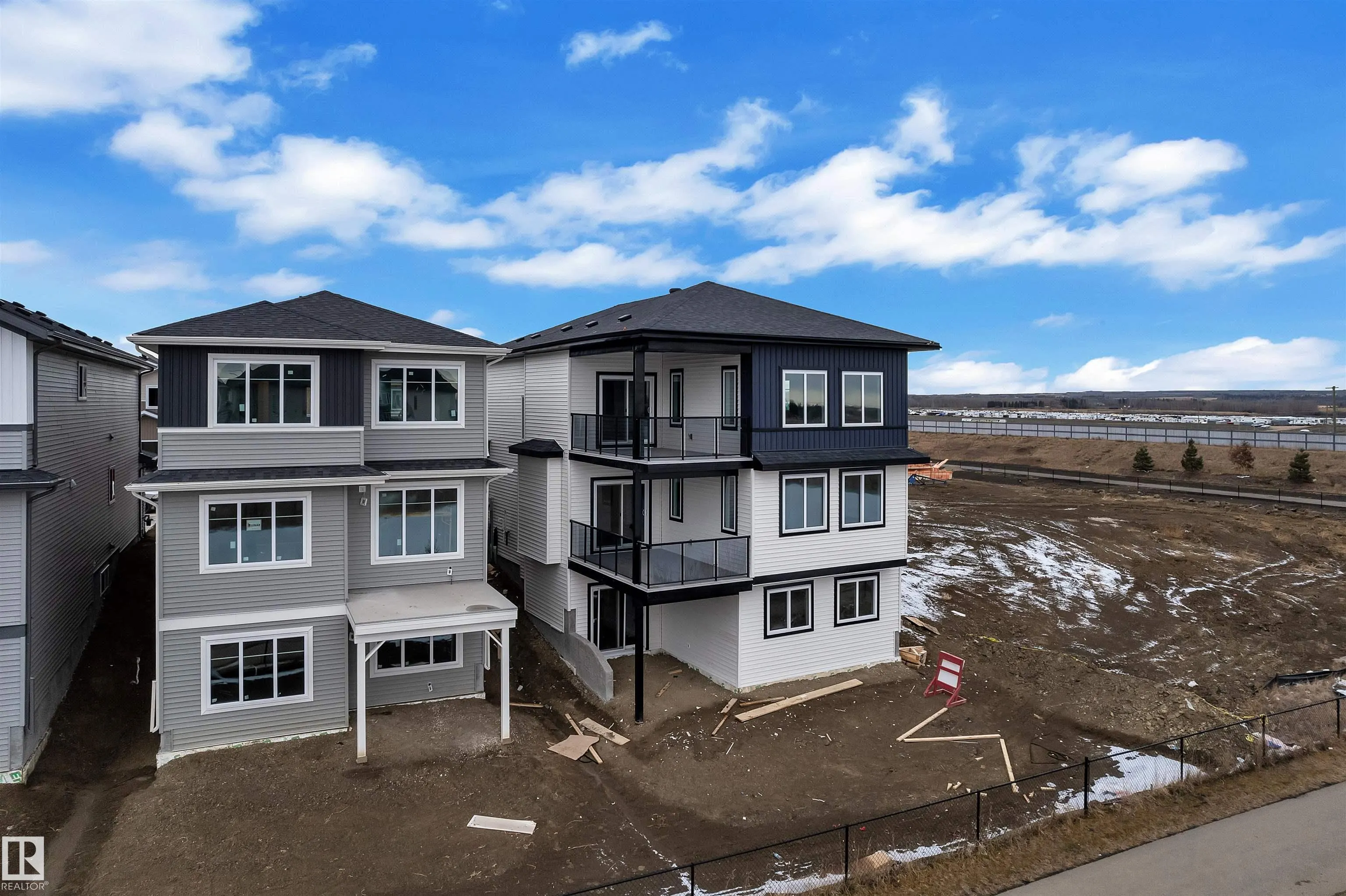21 AXELWOOD Crescent