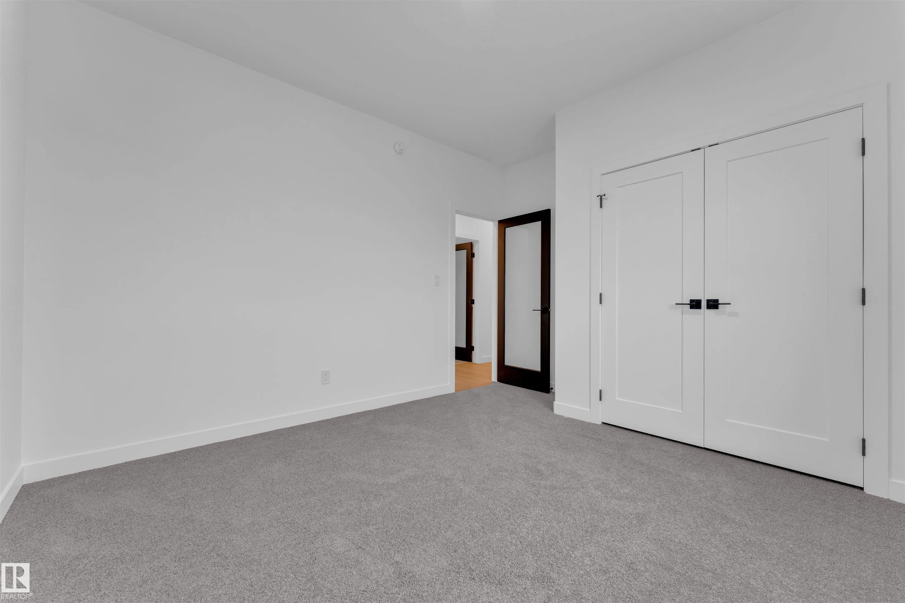 21 AXELWOOD Crescent