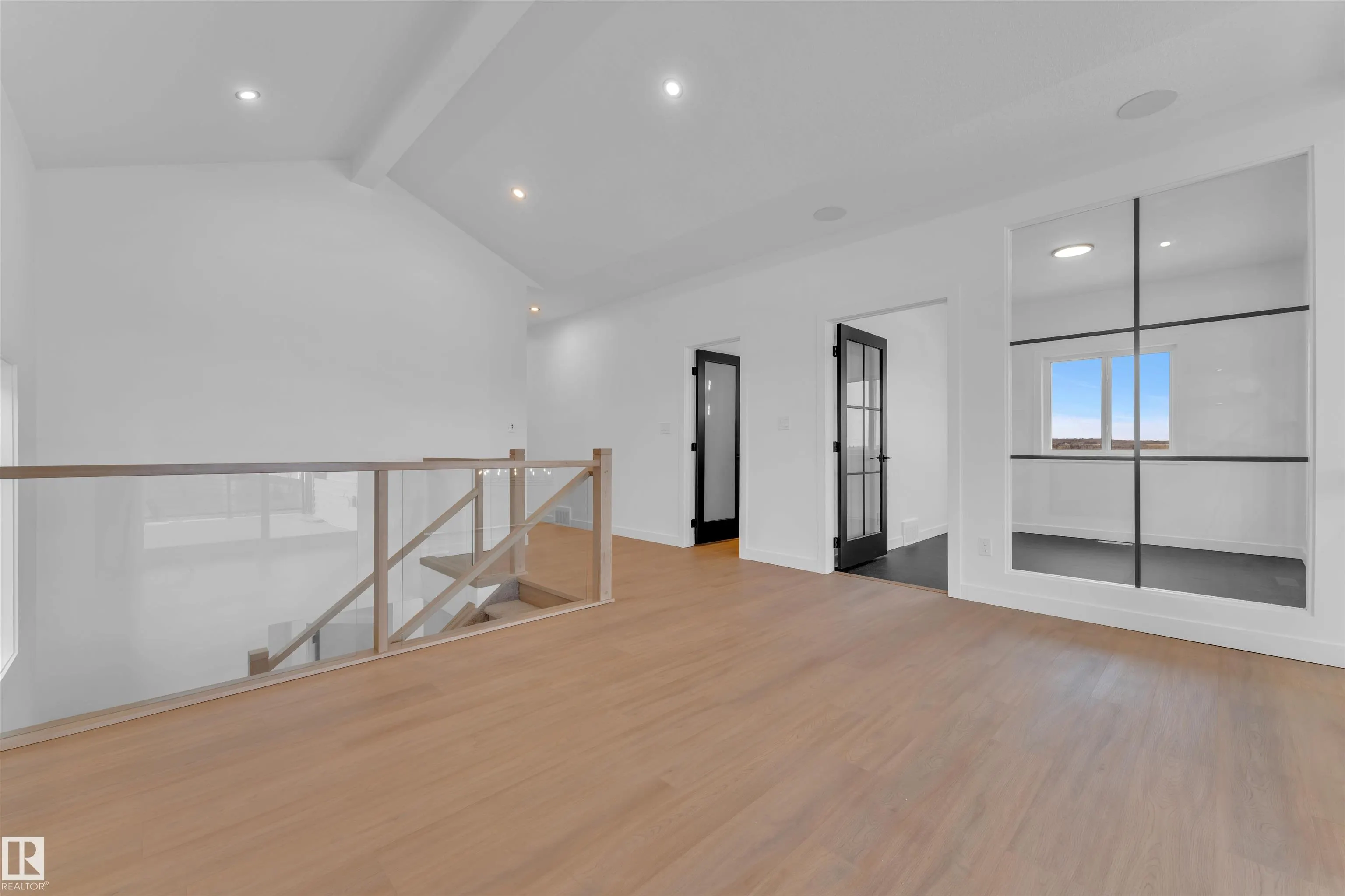 21 AXELWOOD Crescent