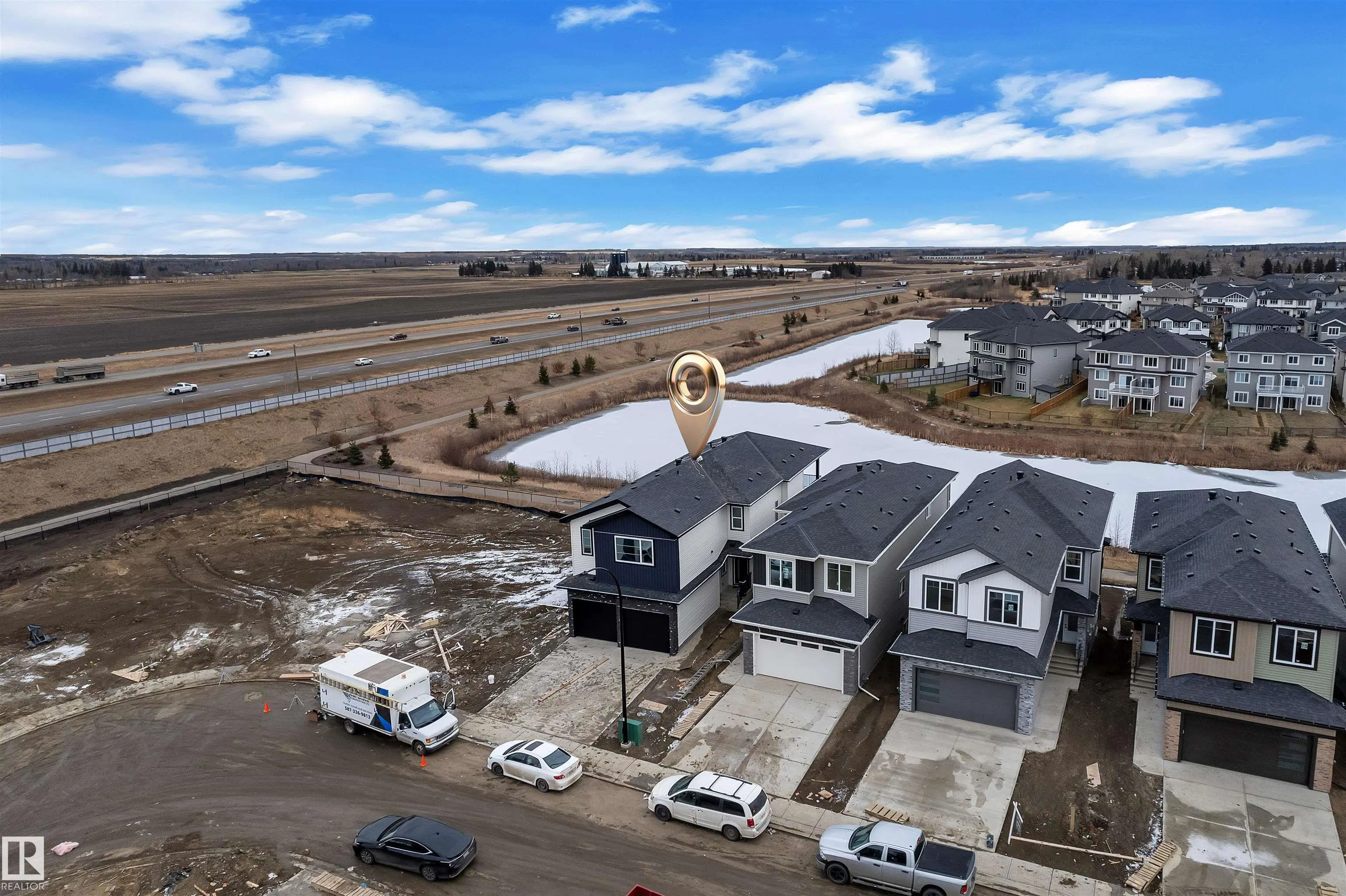 21 AXELWOOD Crescent