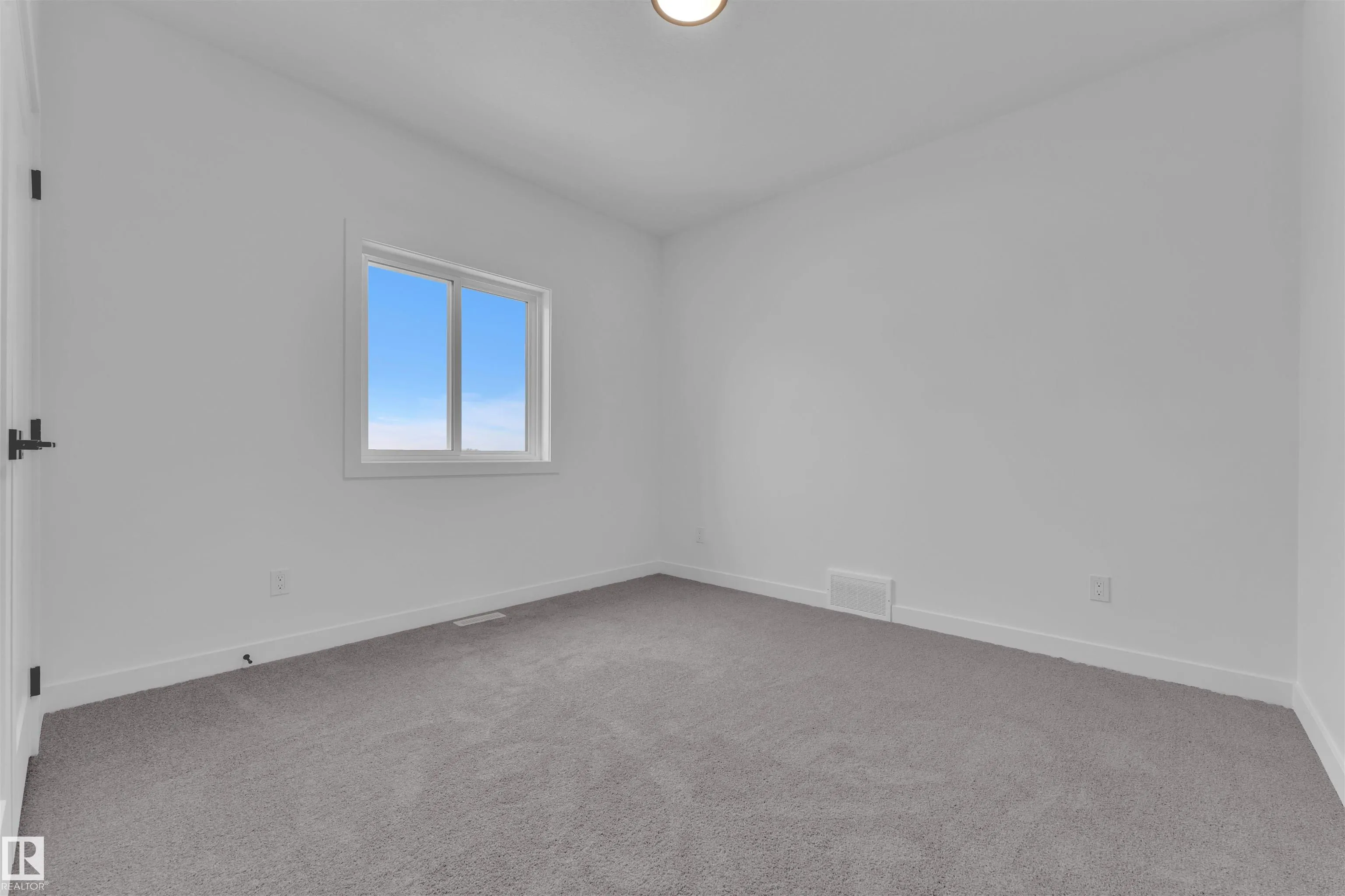 21 AXELWOOD Crescent