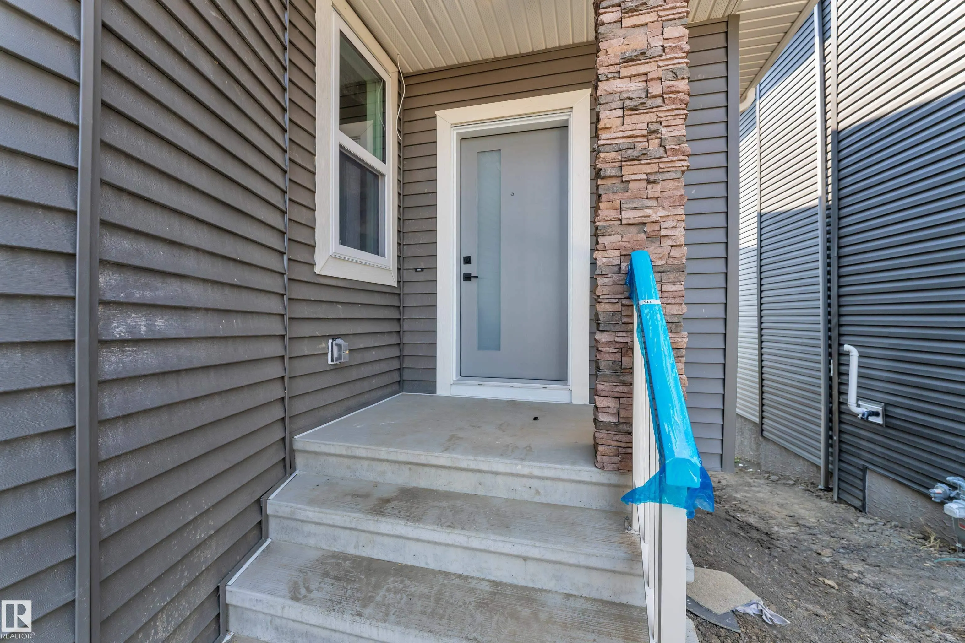 8 ELDRIDGE Point(e)