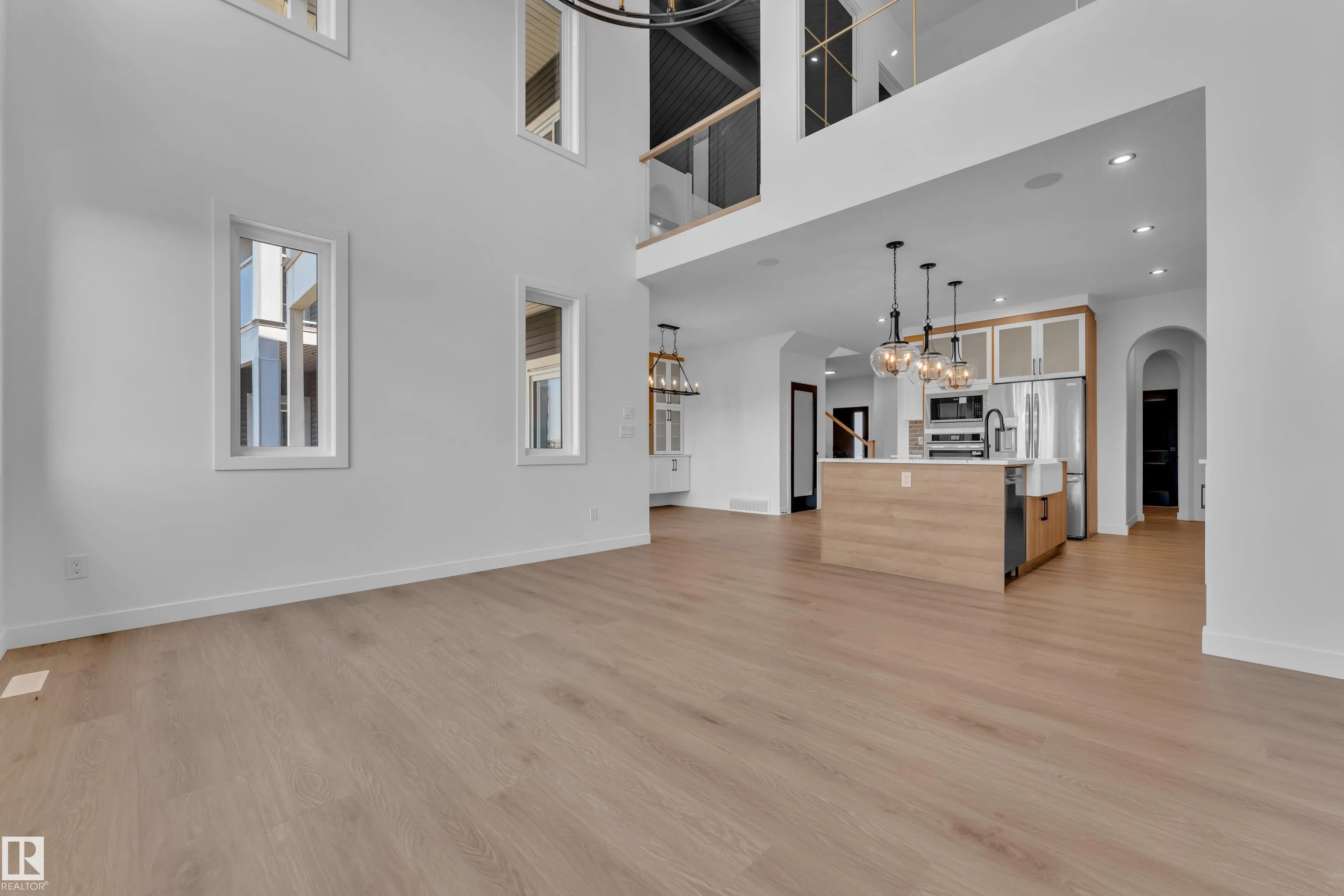 8 ELDRIDGE Point(e)