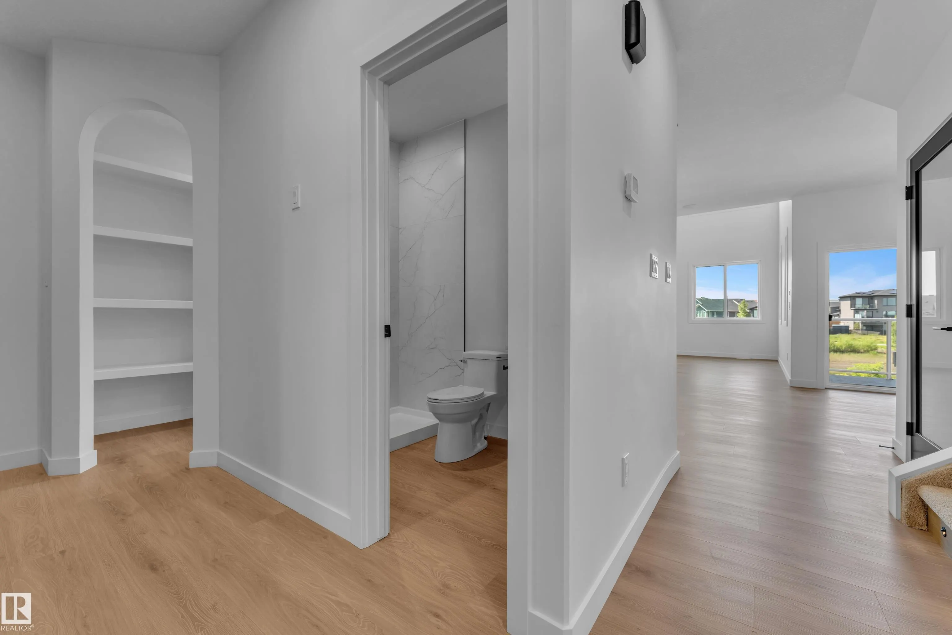 8 ELDRIDGE Point(e)