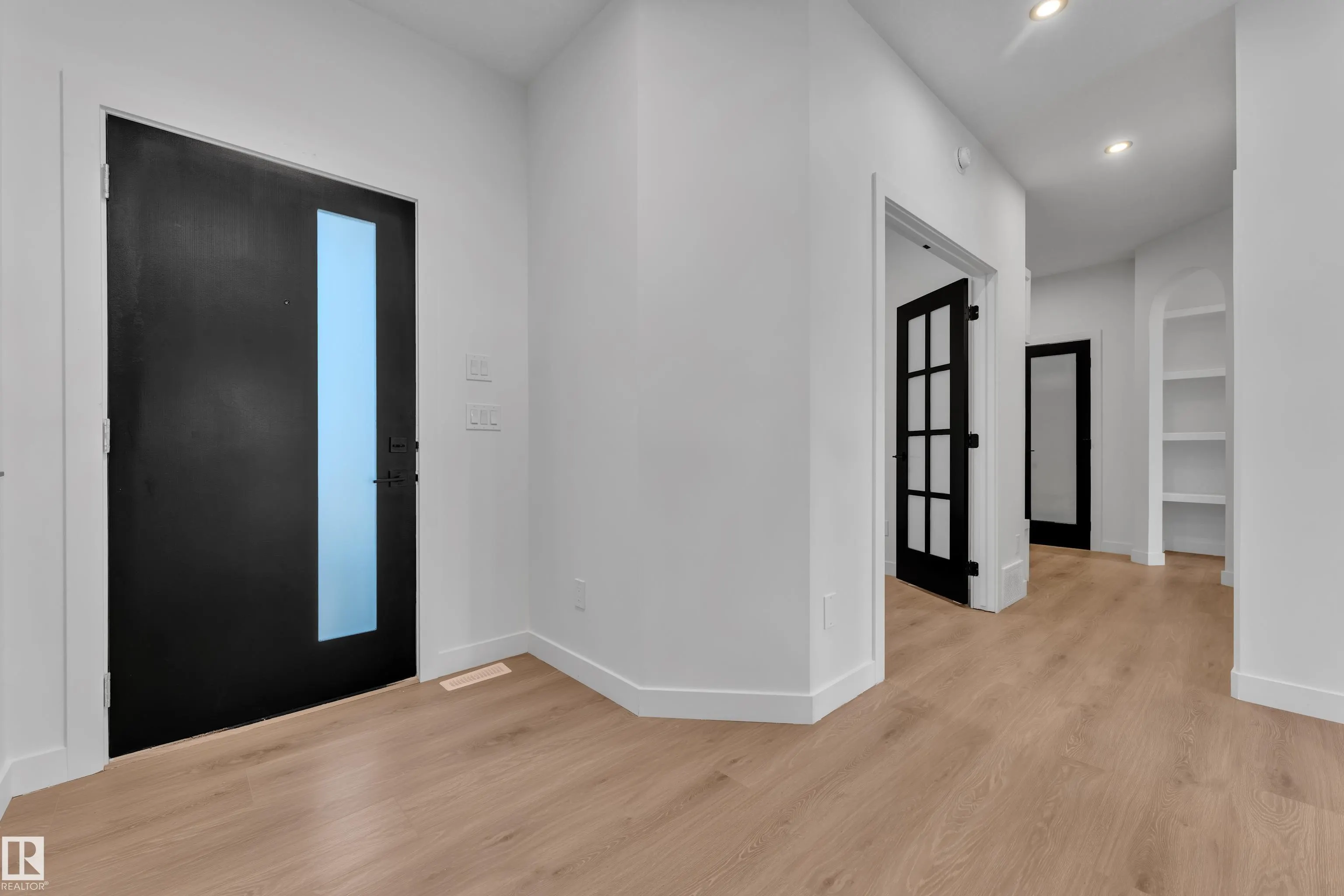 8 ELDRIDGE Point(e)