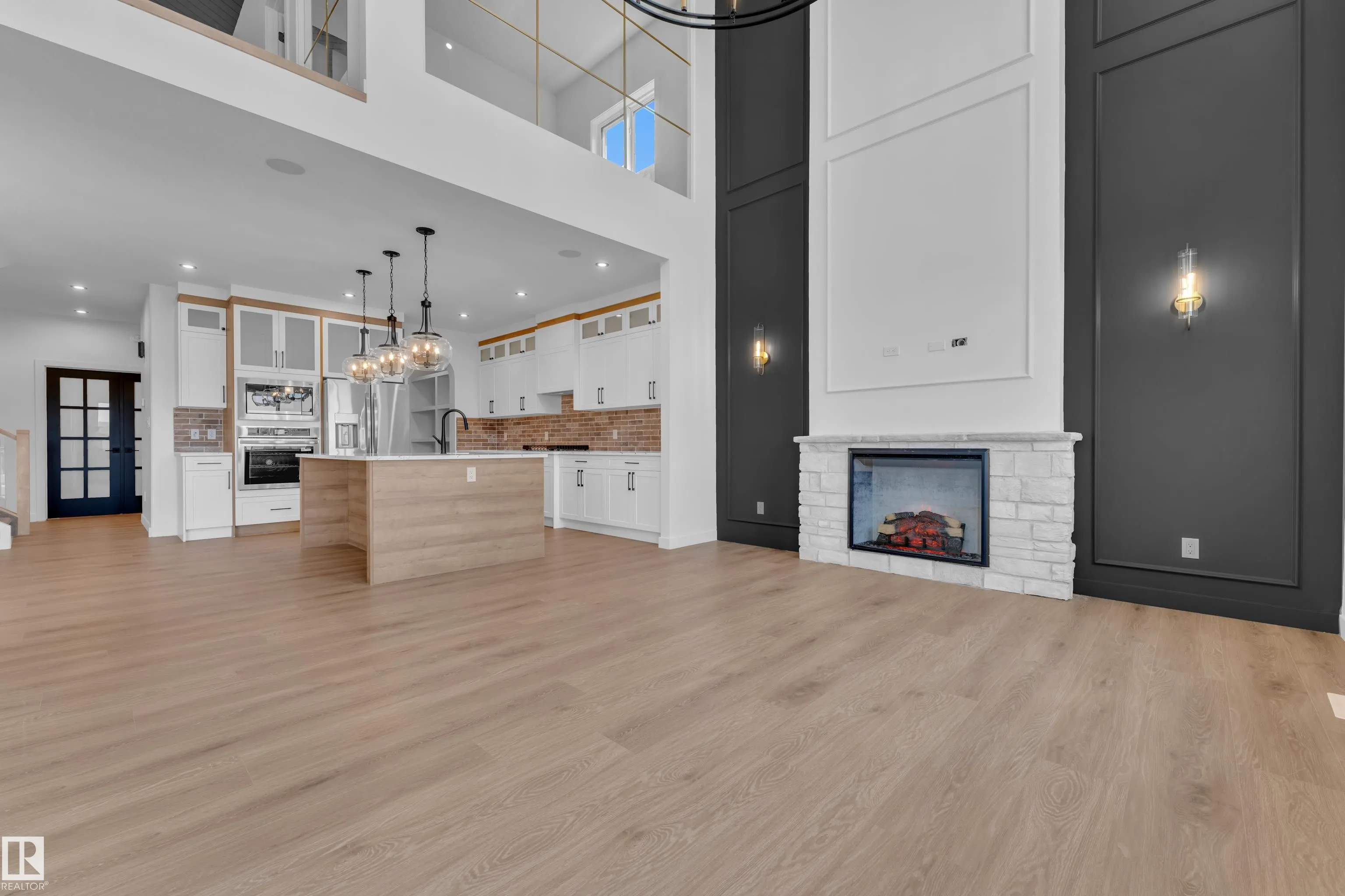 8 ELDRIDGE Point(e)