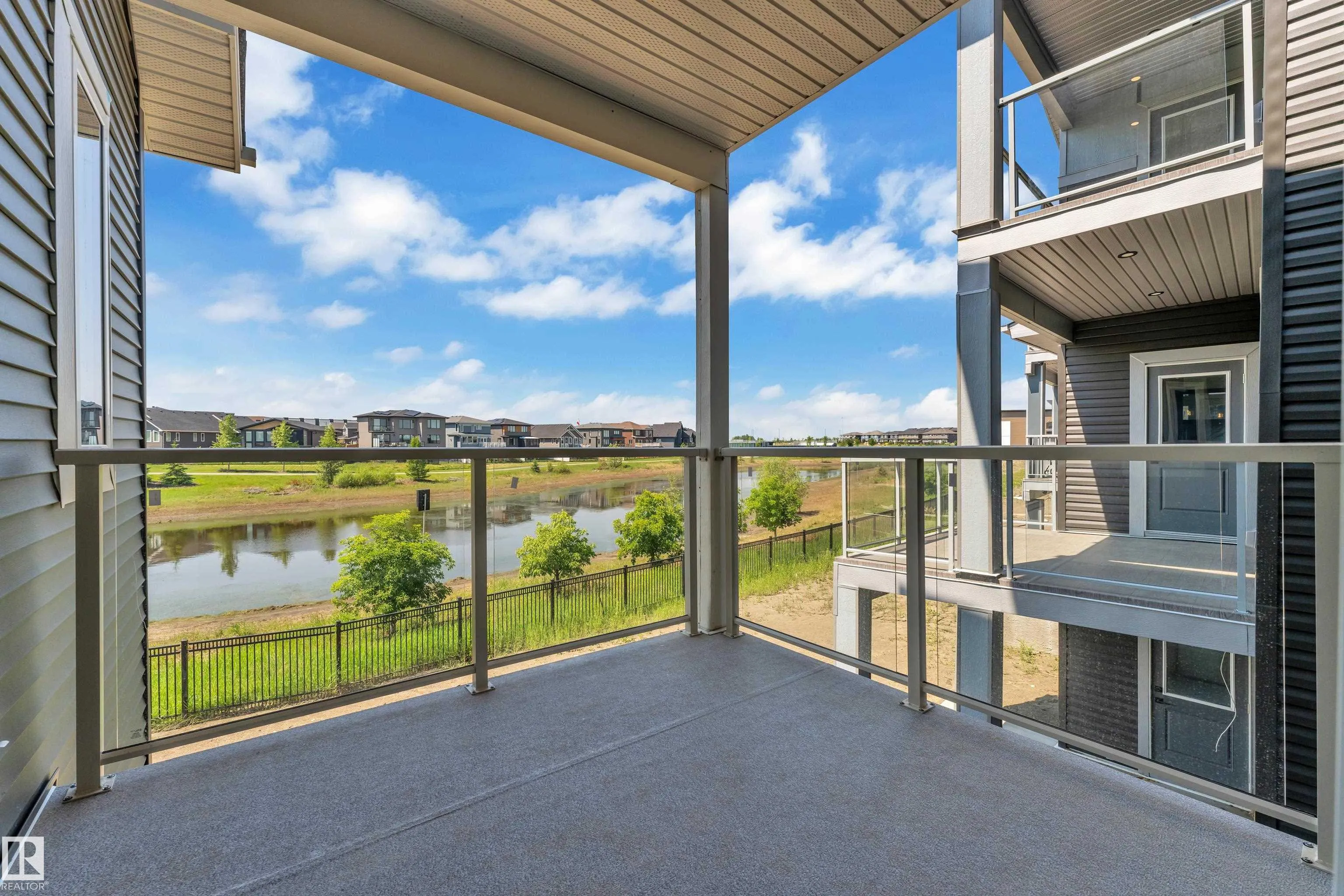 8 ELDRIDGE Point(e)